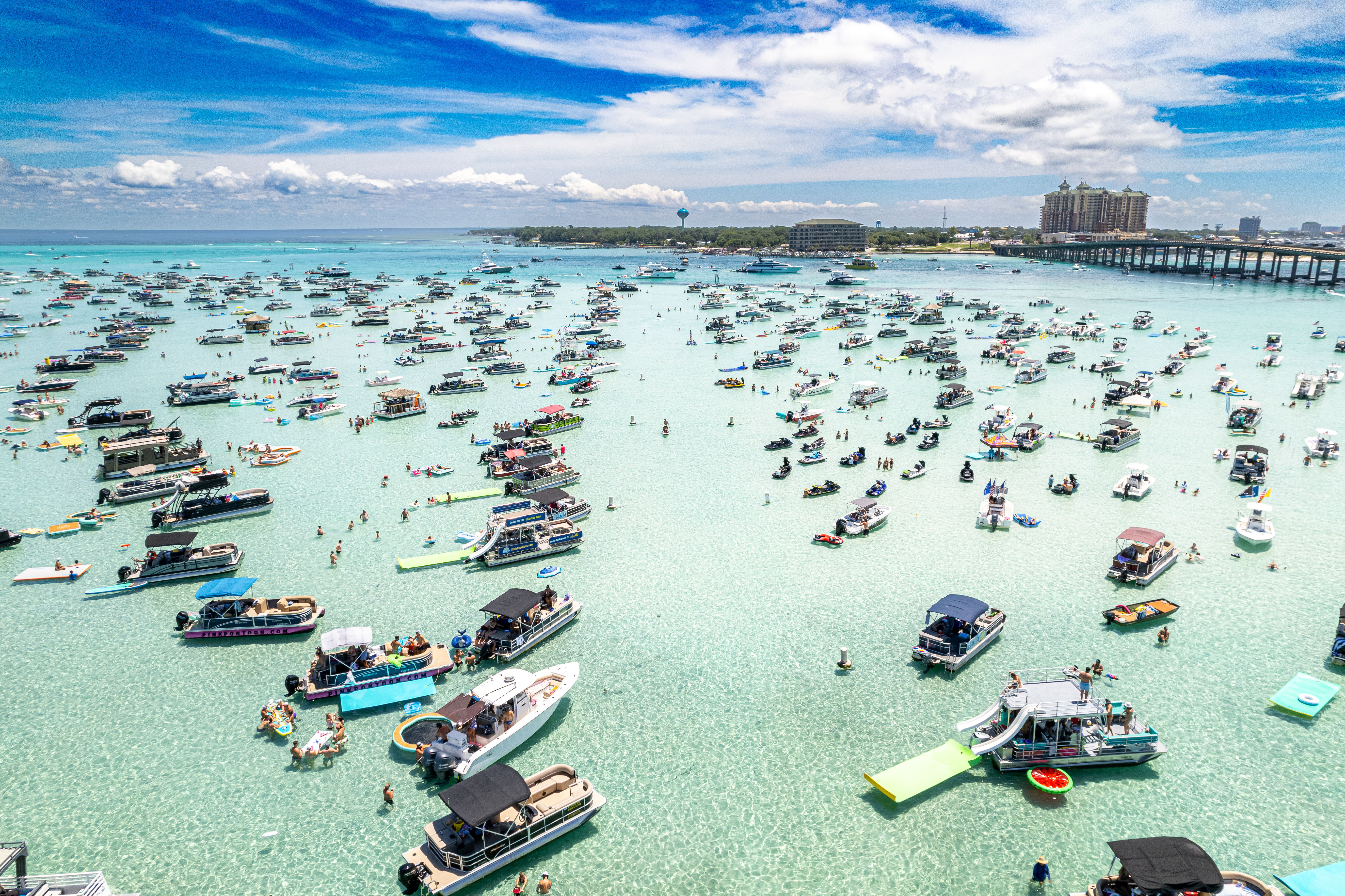  Private Bayfront Estate With Deepwater Dock And Resort-Style Outdoor Living - 物件實景