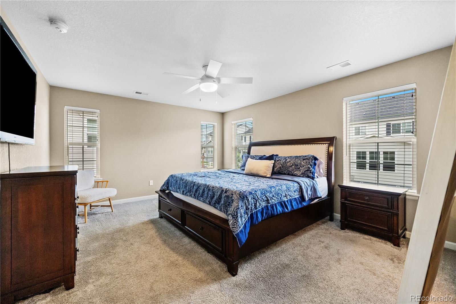 Aurora, Colorado, 80016, United States, 5 Bedrooms Bedrooms, ,5 BathroomsBathrooms,Residential,For Sale,2003486