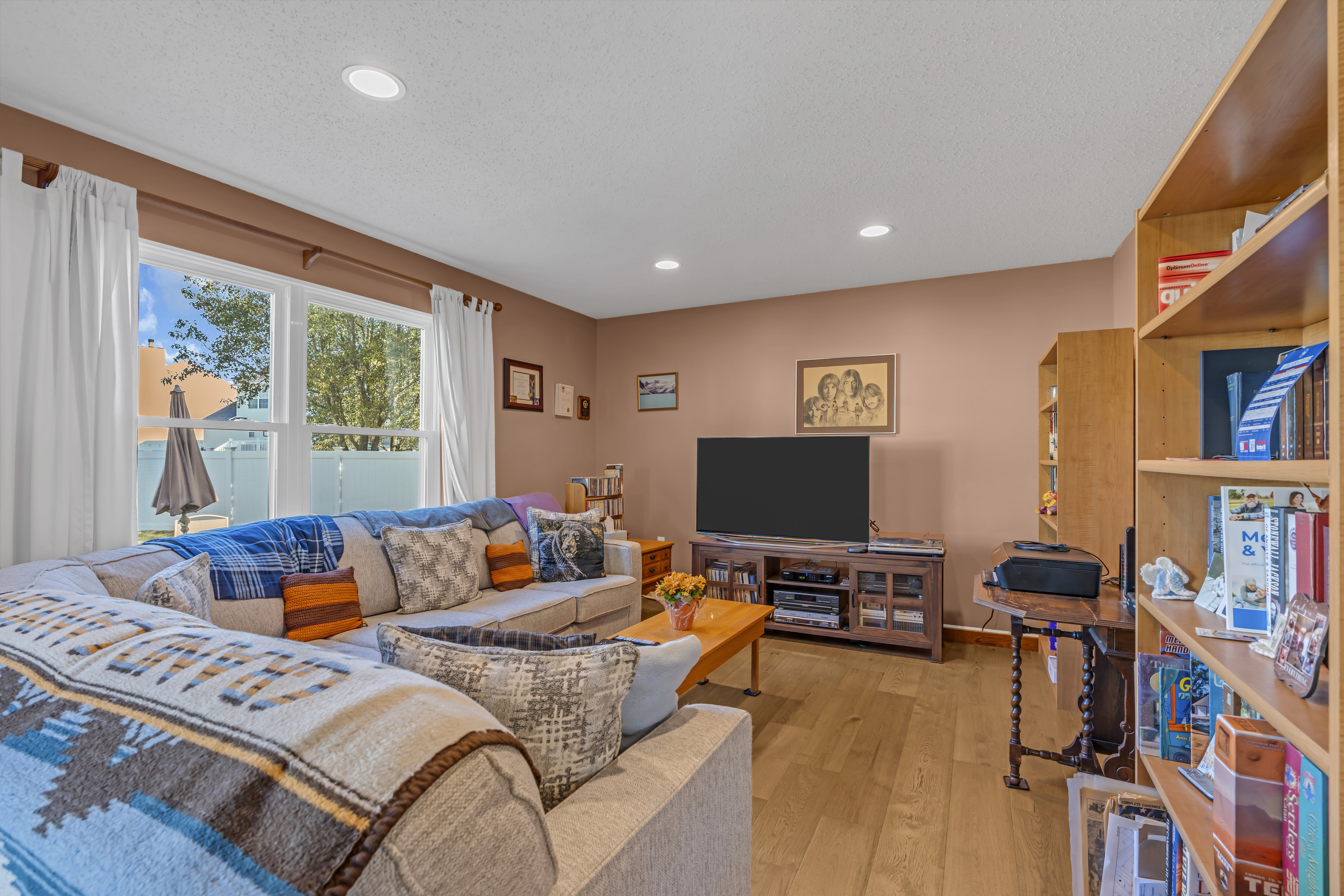 Howell, New Jersey, 07731, United States, 4 Bedrooms Bedrooms, ,3 BathroomsBathrooms,Residential,For Sale,1980506