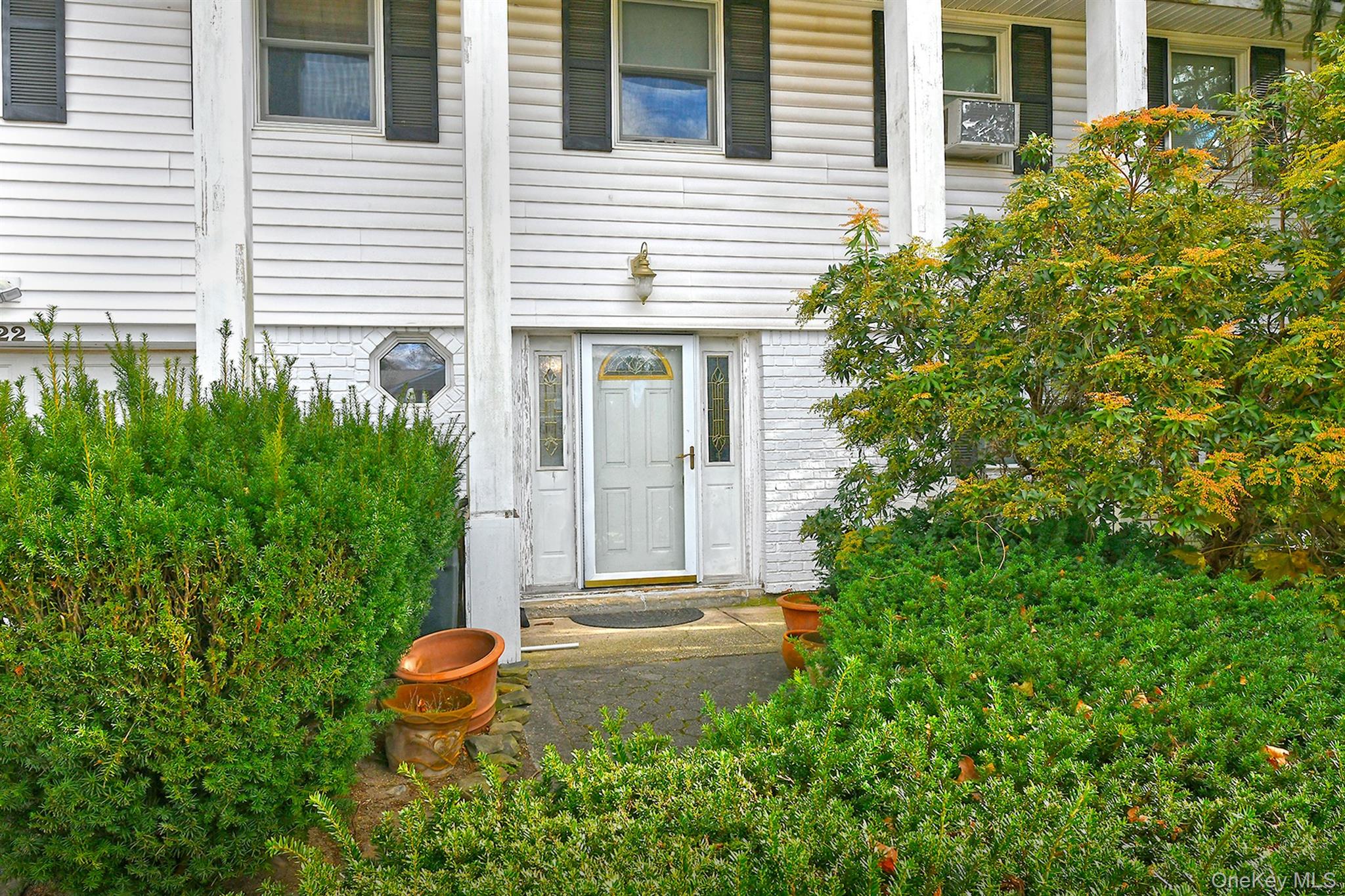 Commack, New York, 11725, United States, 4 Bedrooms Bedrooms, ,2 BathroomsBathrooms,Residential,For Sale,1994566