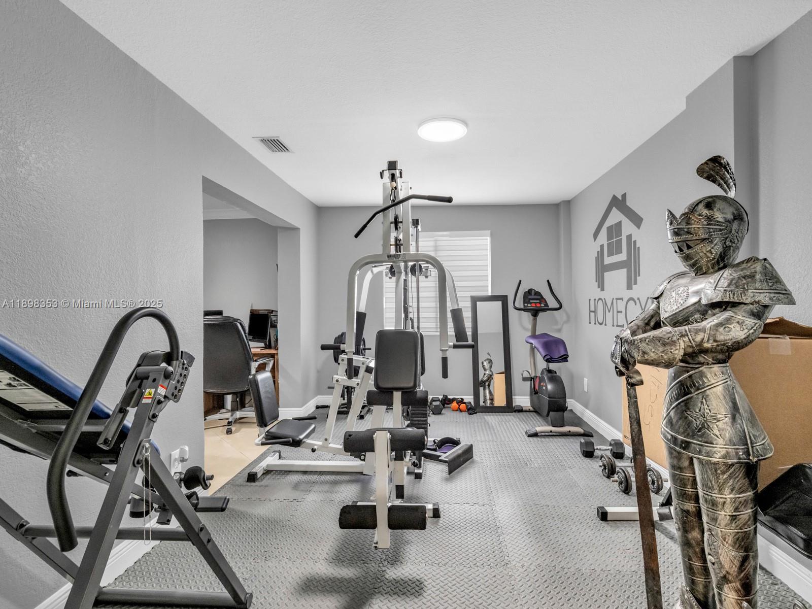 Miami, Florida, 33175, United States, 4 Bedrooms Bedrooms, ,2 BathroomsBathrooms,Residential,For Sale,1979447