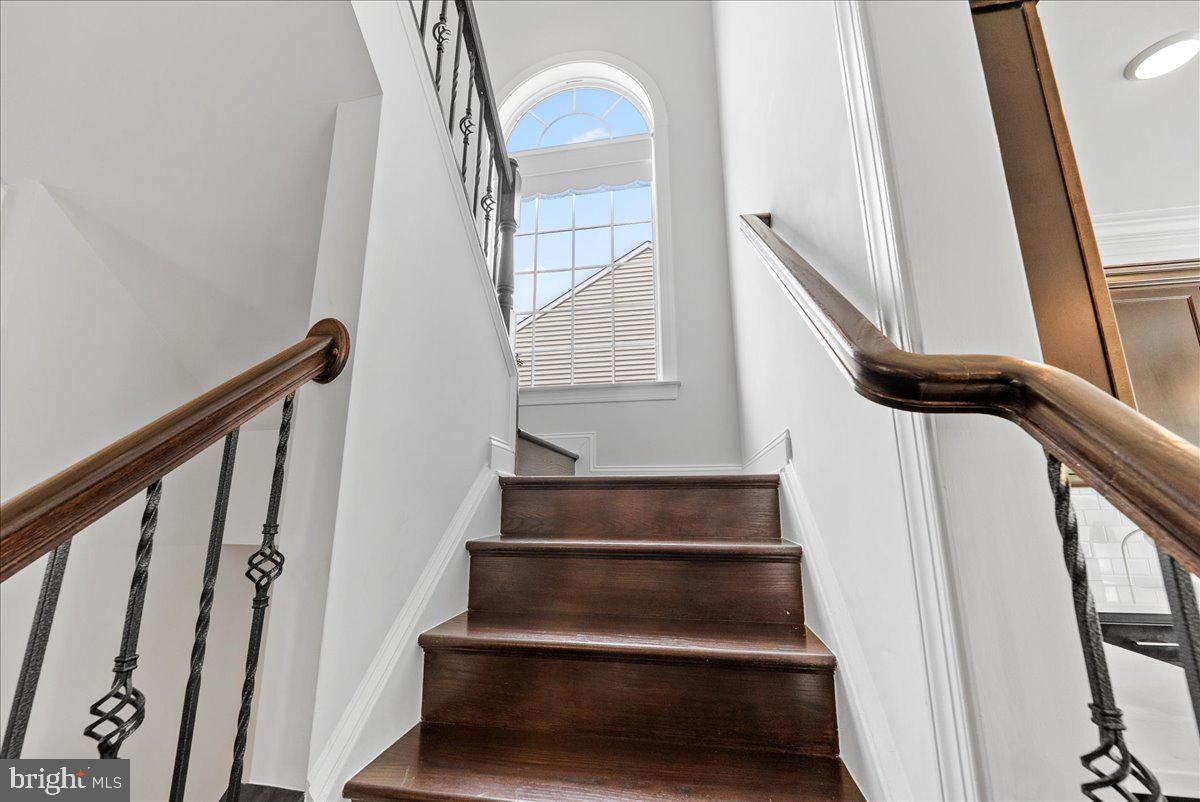 Woodbridge, Virginia, 22193, United States, 3 Bedrooms Bedrooms, ,4 BathroomsBathrooms,Residential,For Sale,1921081
