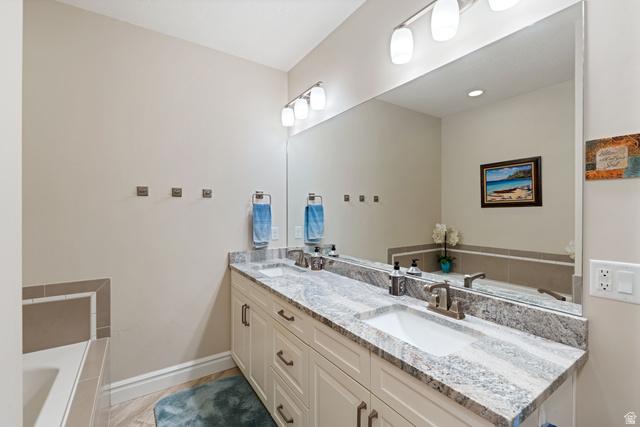 Midway, Utah, 84049, United States, 3 Bedrooms Bedrooms, ,4 BathroomsBathrooms,Residential,For Sale,1987398