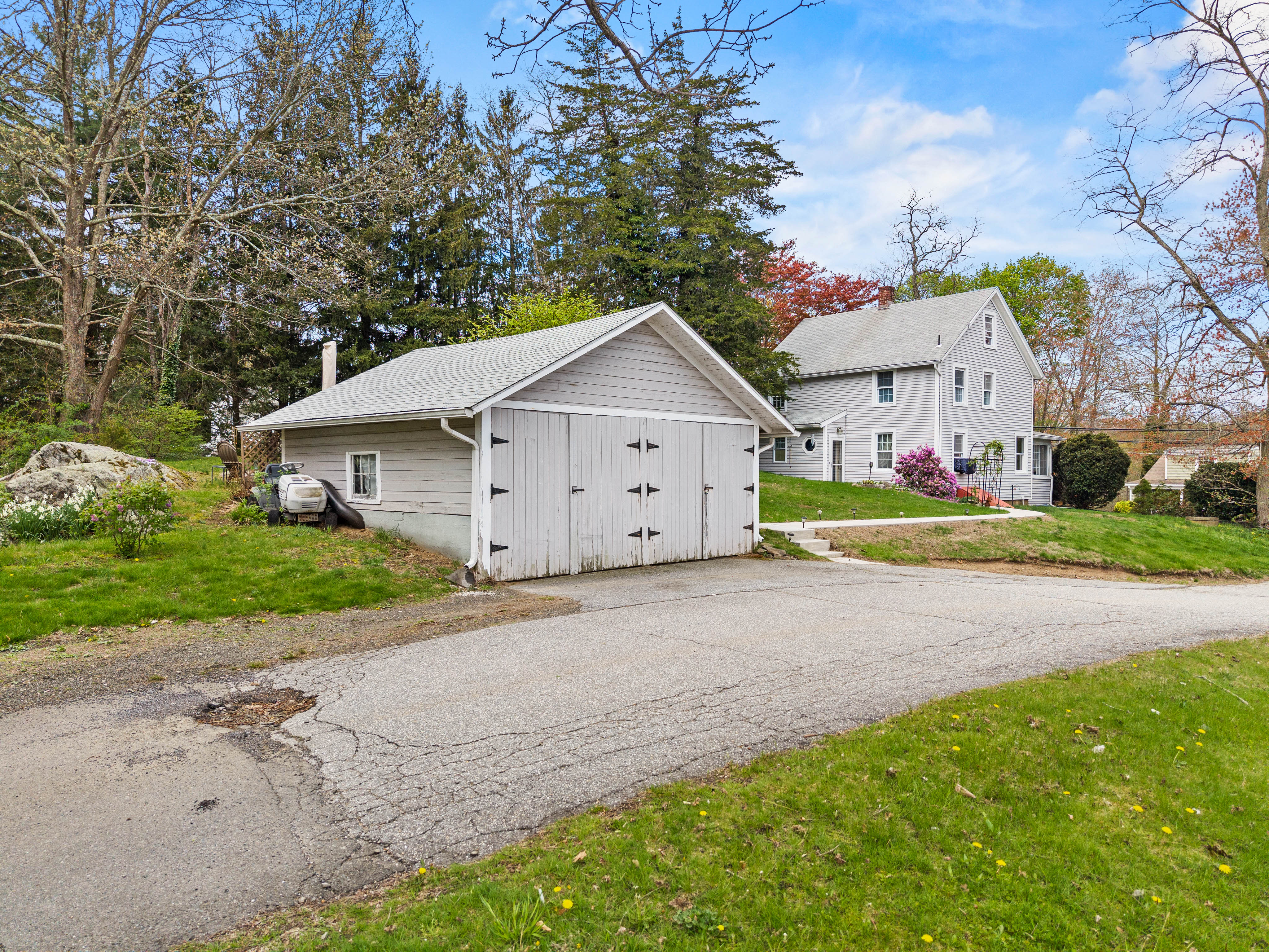  Cozy Sale Listing in Essex, CT - 物件實景