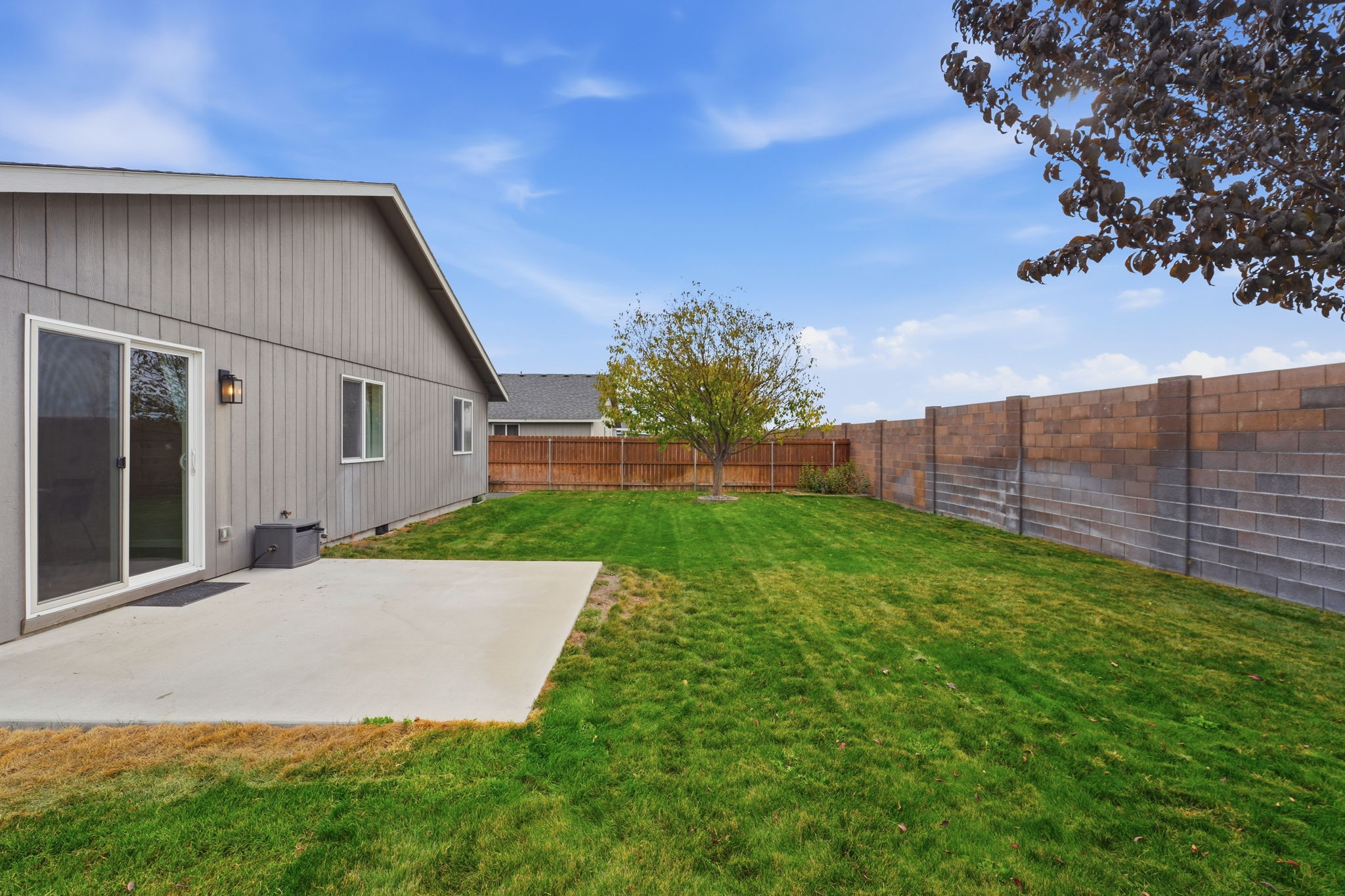 Welcome to this inviting single-story home in West Pasco - 物件實景