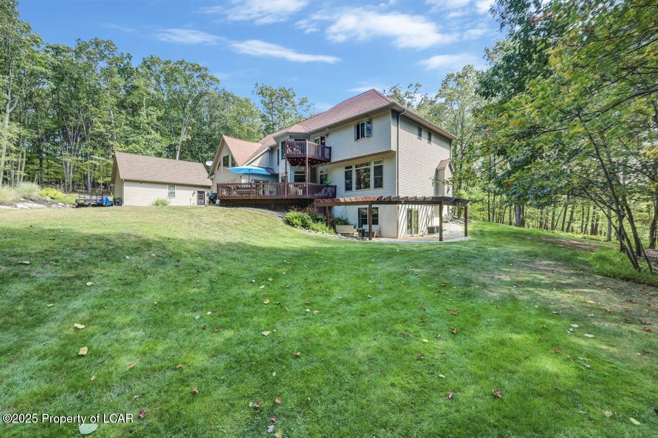 Mountain Top, Pennsylvania, 18707, United States, 4 Bedrooms Bedrooms, ,5 BathroomsBathrooms,Residential,For Sale,1944925