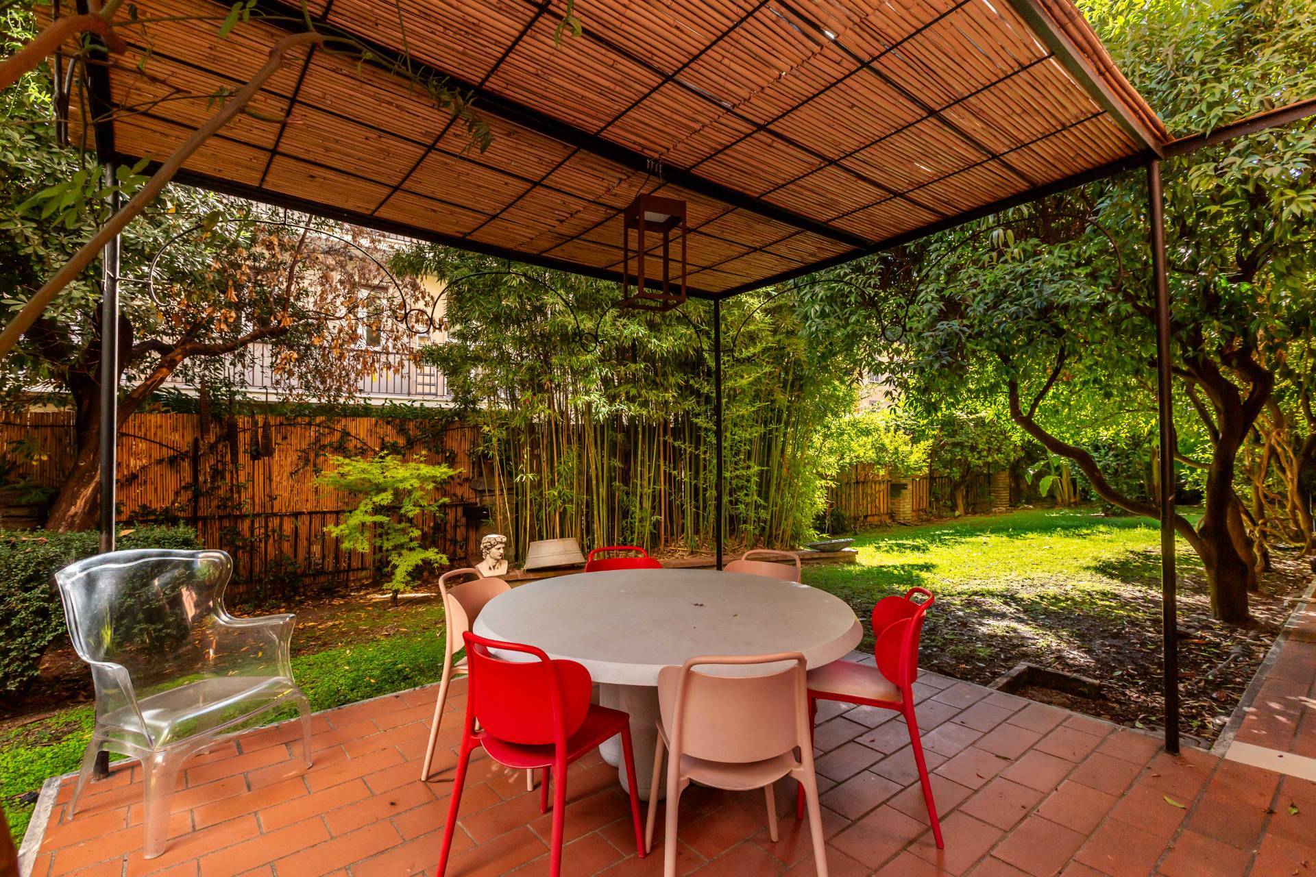 Roma, Roma, 00100, IT, 3 Bedrooms Bedrooms, ,3 BathroomsBathrooms,Residential,For Sale,1989114