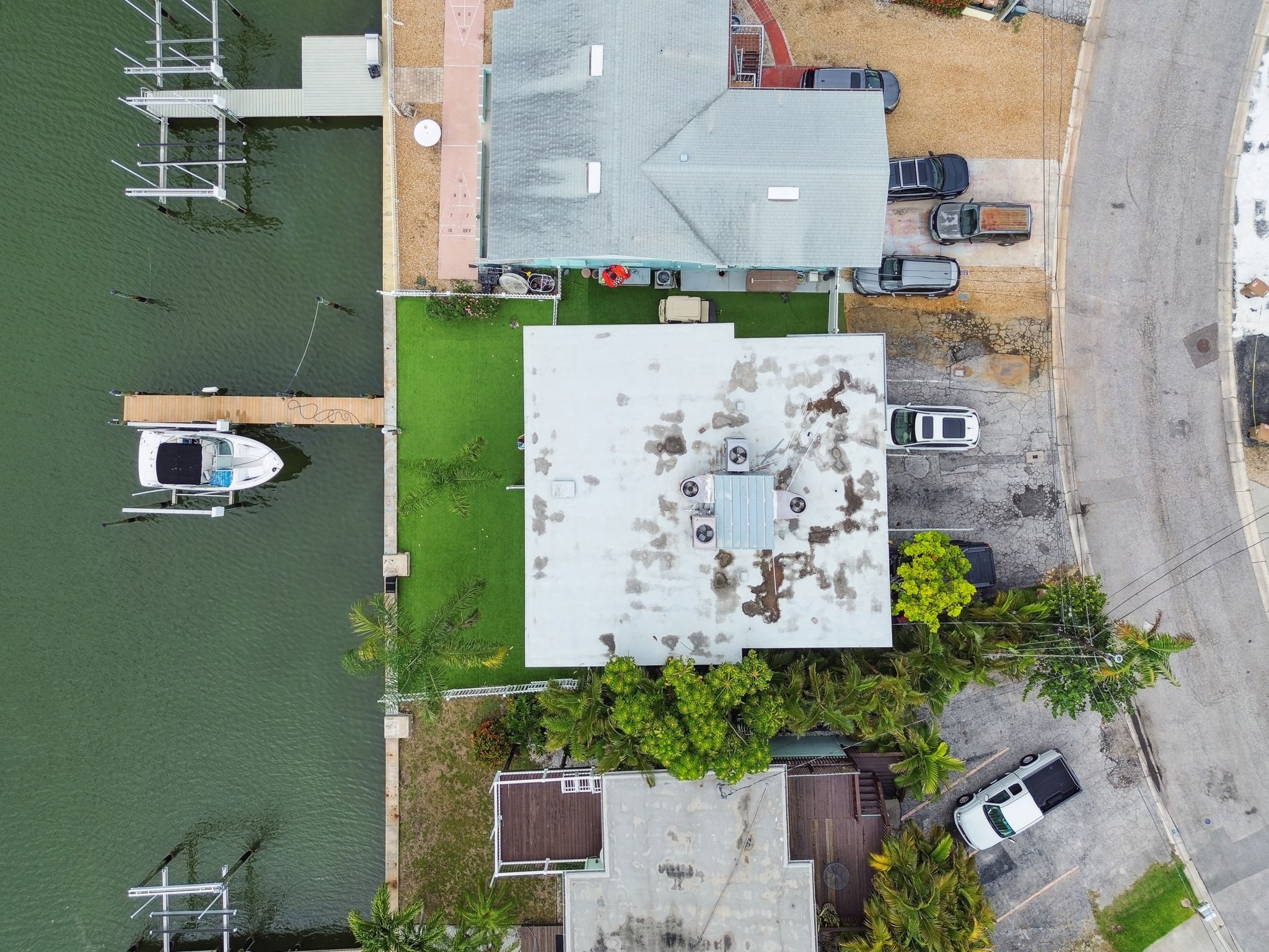 515 129th Ave E, Madeira Beach, Florida, 33708, United States, 4 Bedrooms Bedrooms, ,4 BathroomsBathrooms,Residential,For Sale,515 129th Ave E,1413375