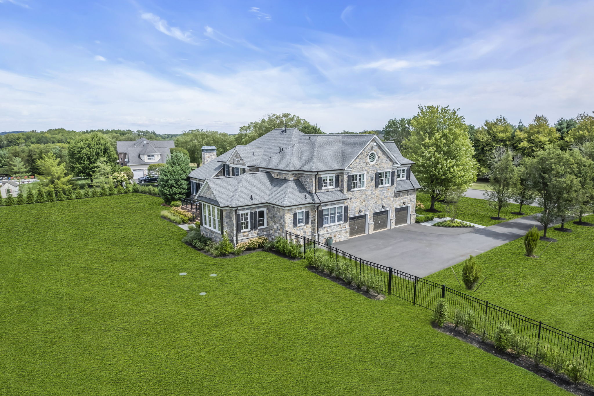  3 Bretwood Dr N - 物件實景