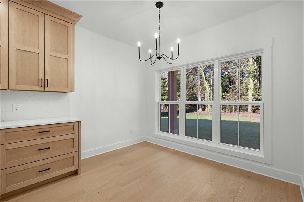 Calhoun, Georgia, 30701, United States, 4 Bedrooms Bedrooms, ,4 BathroomsBathrooms,Residential,For Sale,1980767