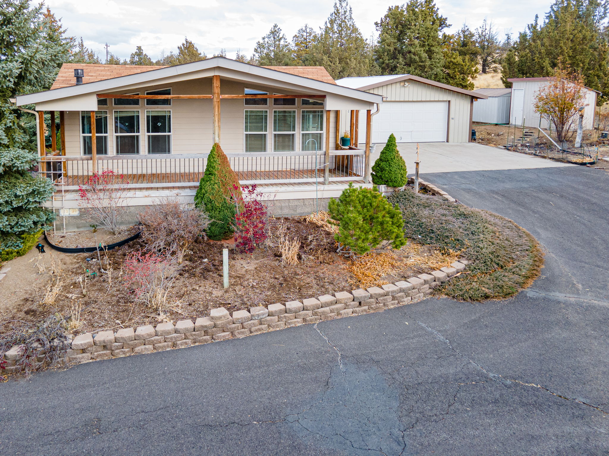 5459 SE Pawnee Lp., Prineville, Oregon, 97754, United States, 3 Bedrooms Bedrooms, ,2 BathroomsBathrooms,Residential,For Sale,5459 SE Pawnee Lp.,1658566