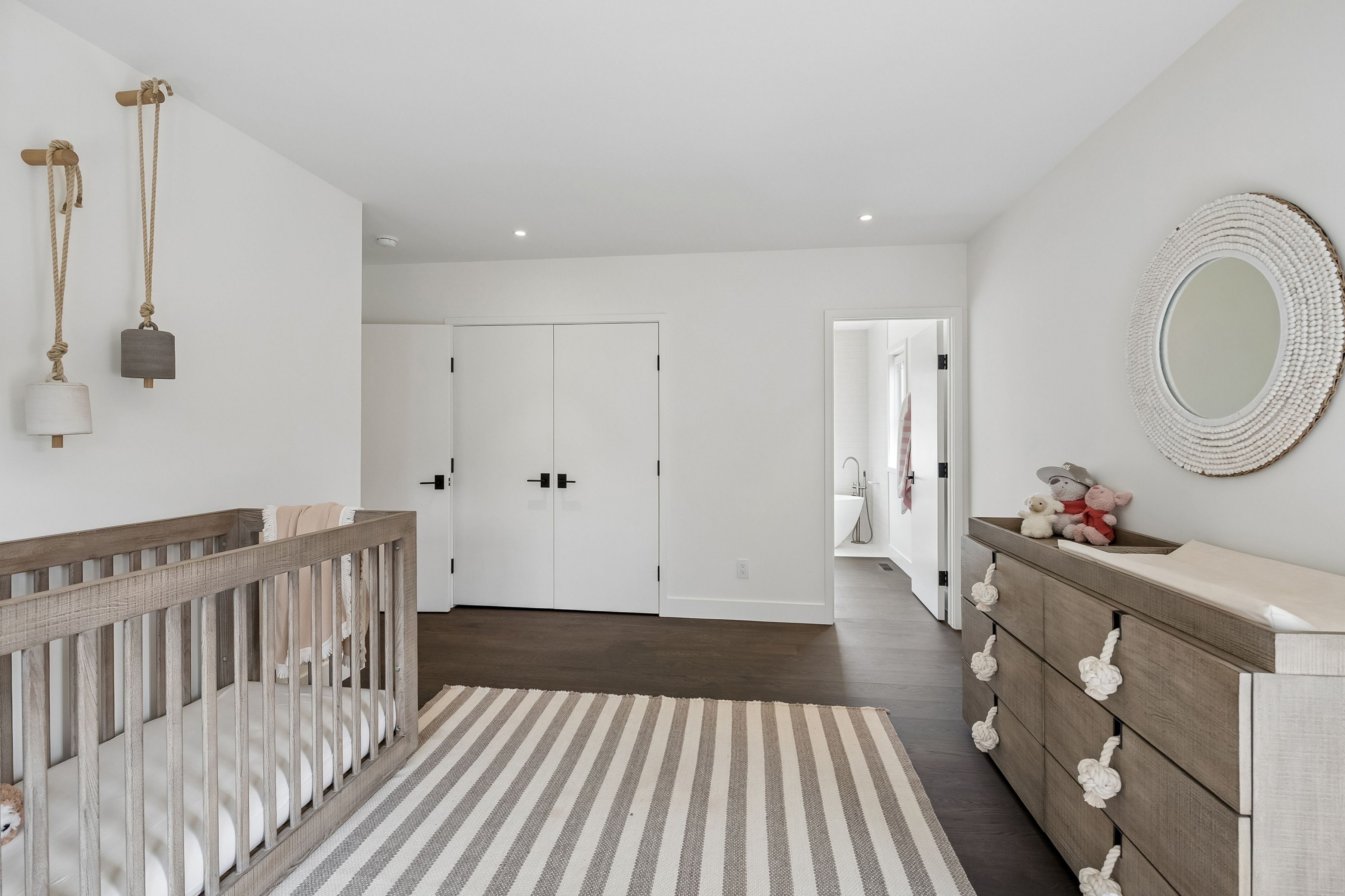  Timeless Luxury Meets Modern Design in Edina - 物件實景