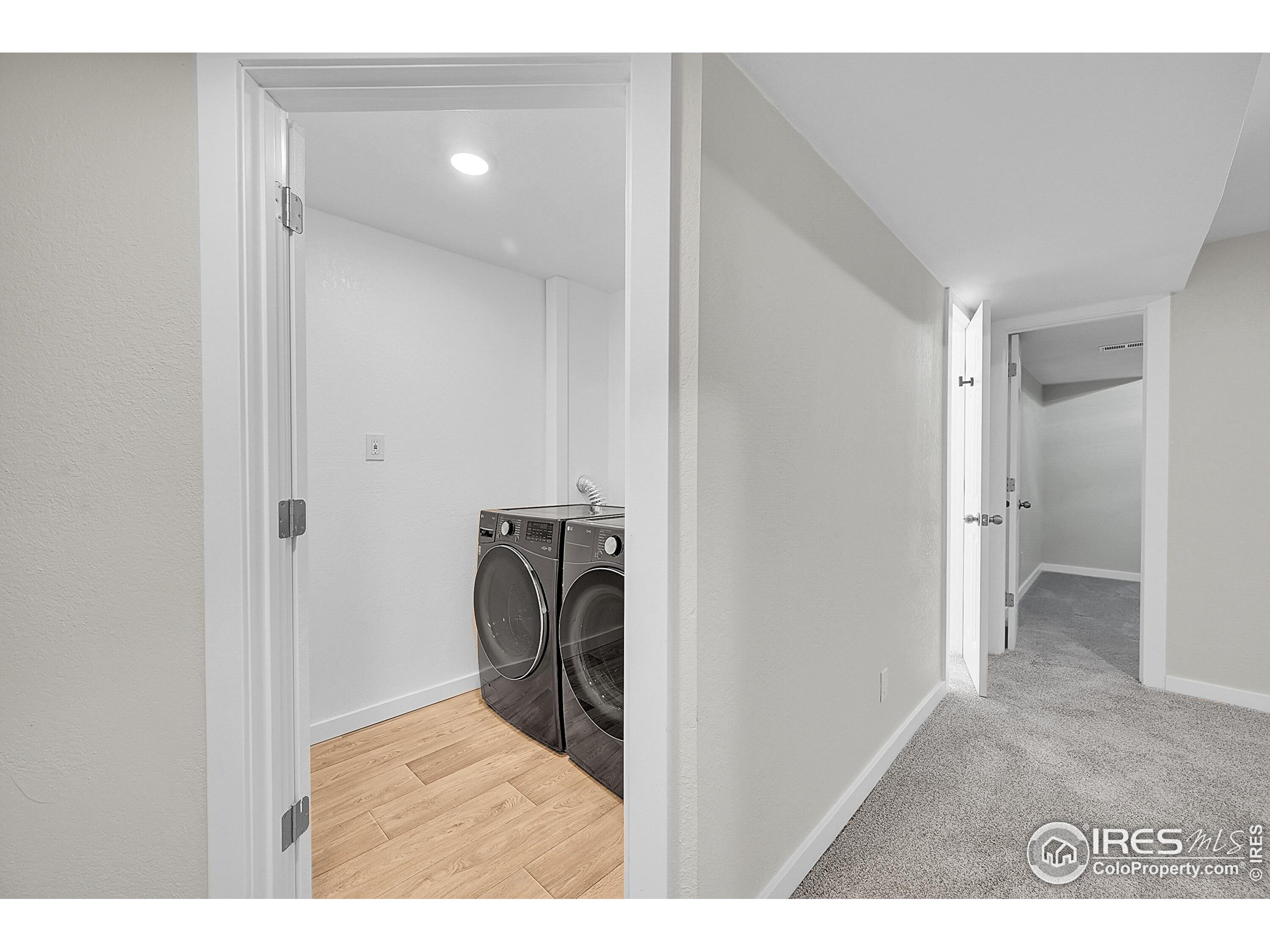 Longmont, Colorado, 80501, United States, 4 Bedrooms Bedrooms, ,1 BathroomBathrooms,Residential,For Sale,1989639