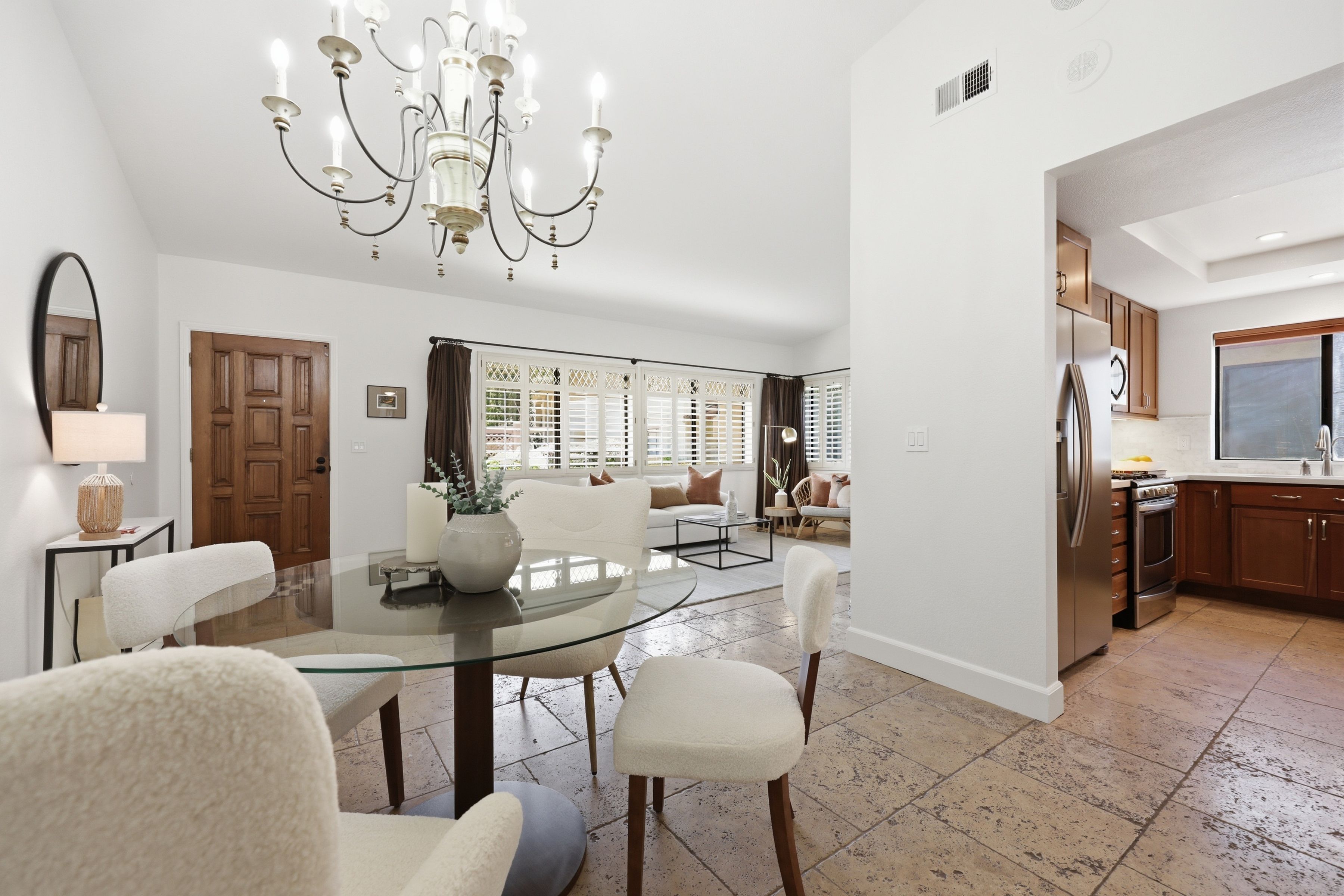  Charming End-Unit in Ojai - 物件實景