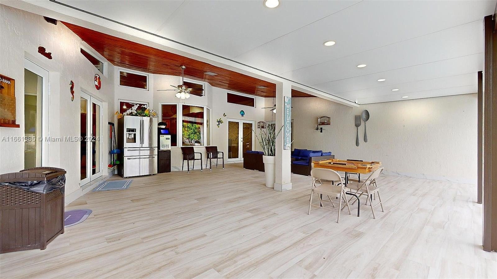 Miami, Florida, 33175, United States, 5 Bedrooms Bedrooms, ,4 BathroomsBathrooms,Residential,For Sale,1978992