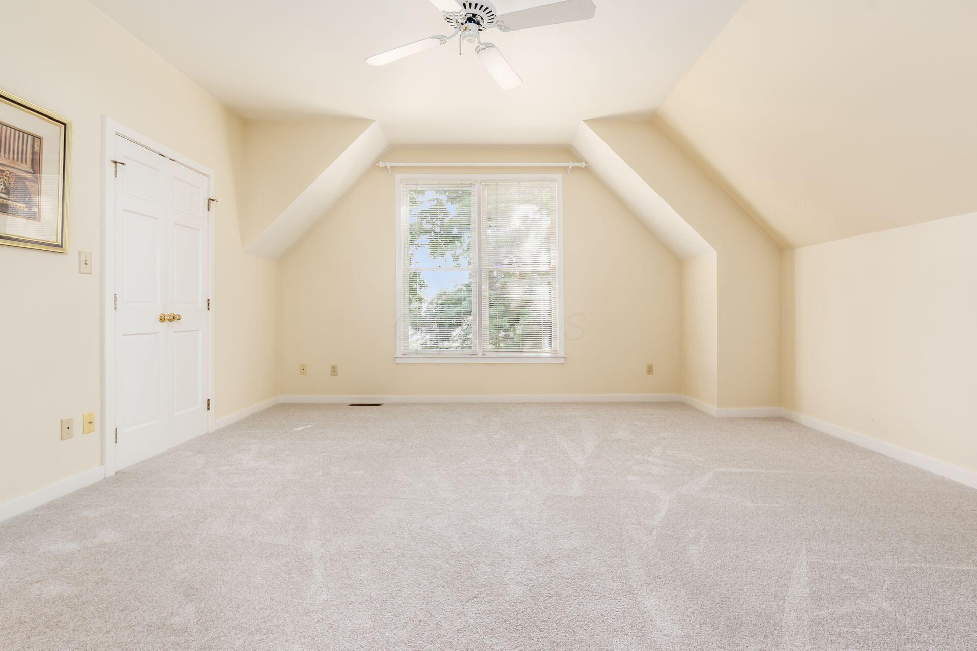 Columbus, Ohio, 43206, United States, 2 Bedrooms Bedrooms, ,3 BathroomsBathrooms,Residential,For Sale,1874605