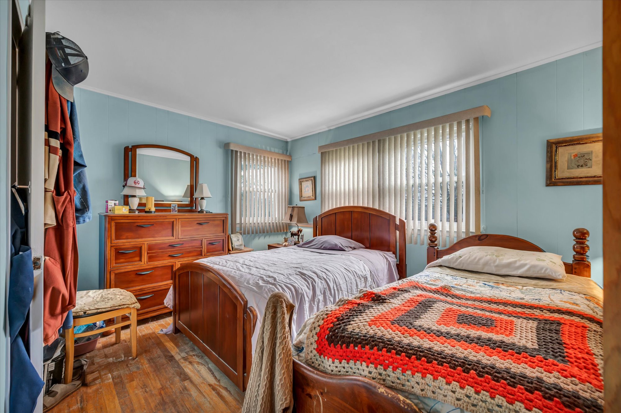 Trumbull, Connecticut, 06611, United States, 3 Bedrooms Bedrooms, ,2 BathroomsBathrooms,Residential,For Sale,1999196