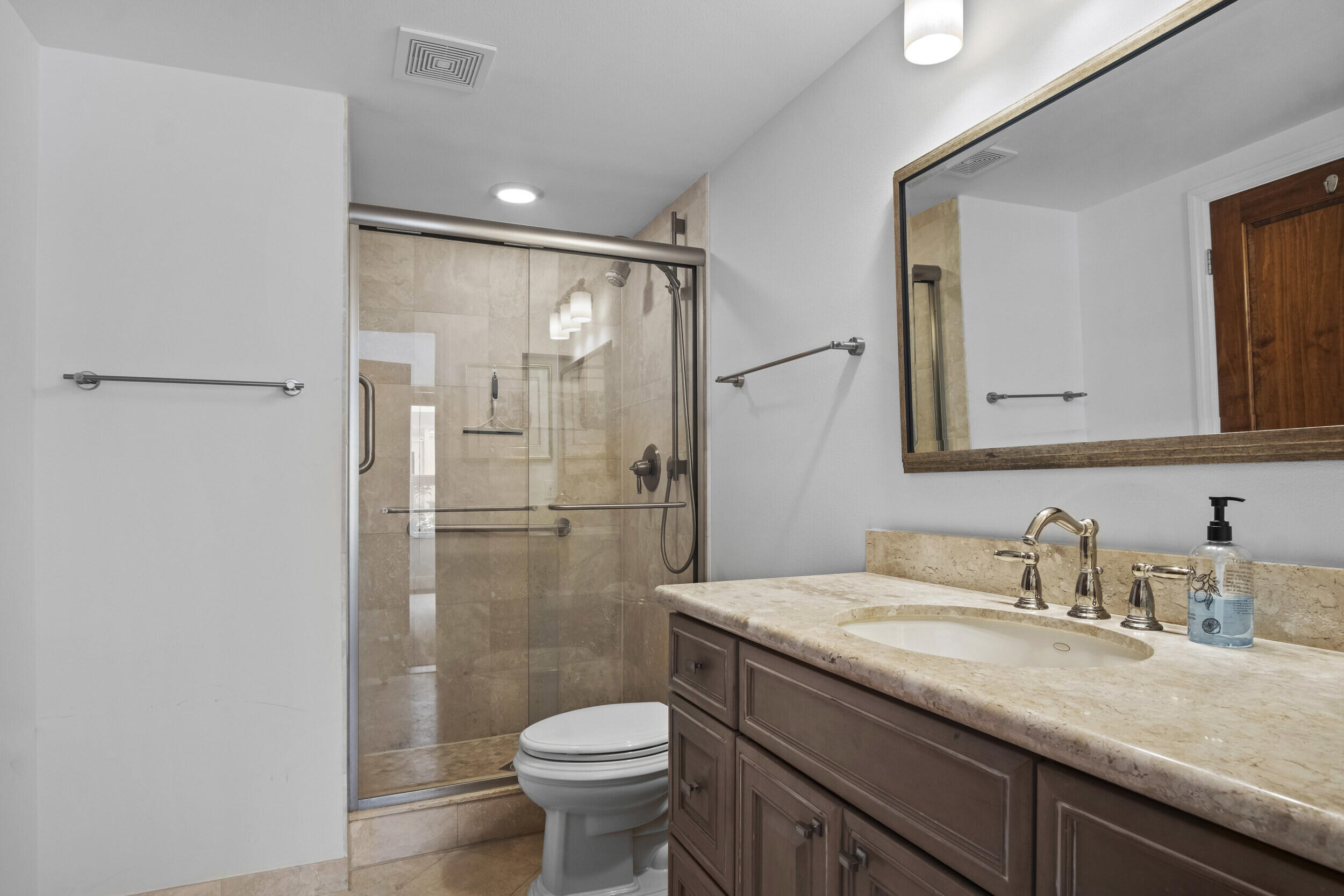 Delray Beach, Florida, 33445, United States, 2 Bedrooms Bedrooms, ,2 BathroomsBathrooms,Residential,For Sale,1934680
