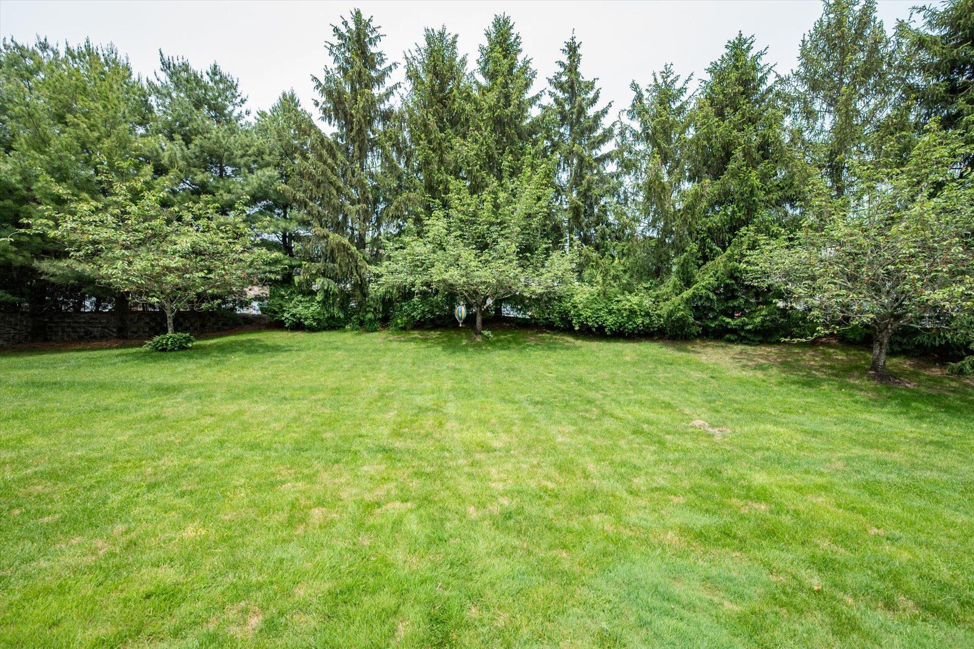 Kings Park, New York, 11754, United States, 3 Bedrooms Bedrooms, ,3 BathroomsBathrooms,Residential,For Sale,1827853
