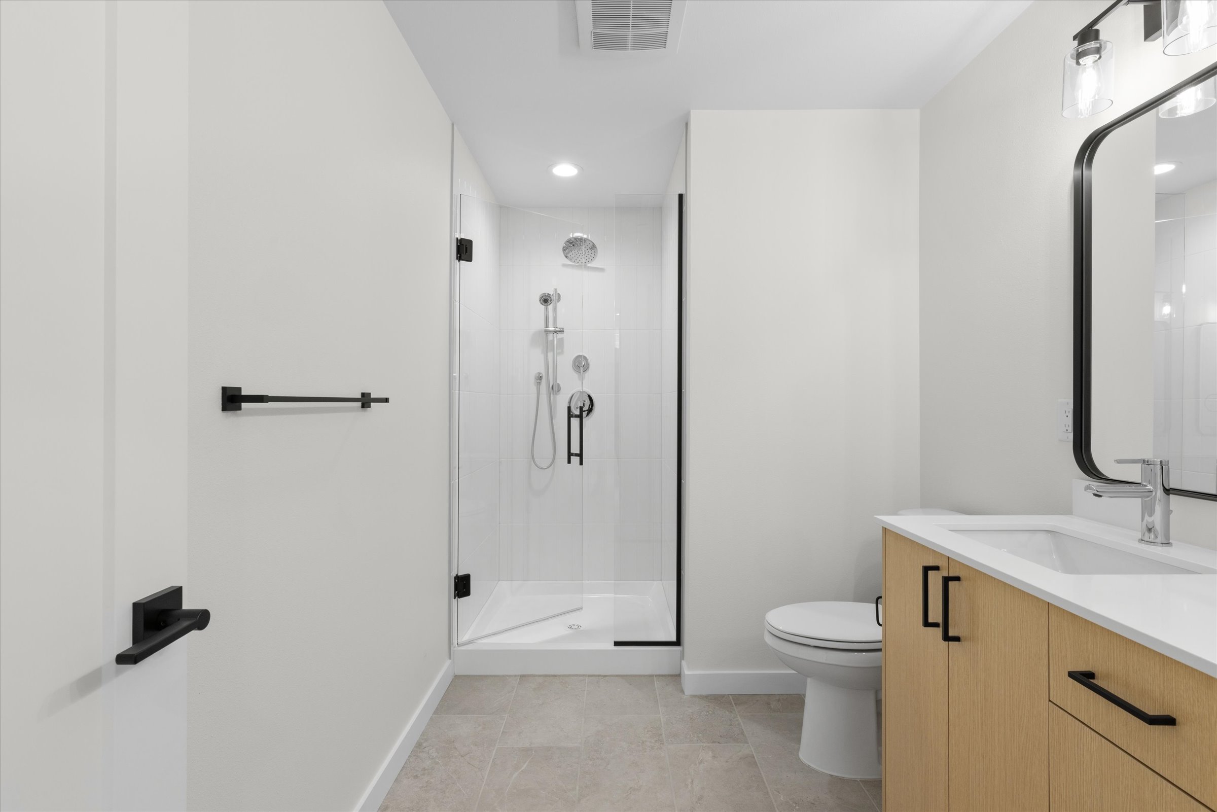  18015 2nd Ave NE Unit #C, Shoreline, WA 98177 - 物件實景