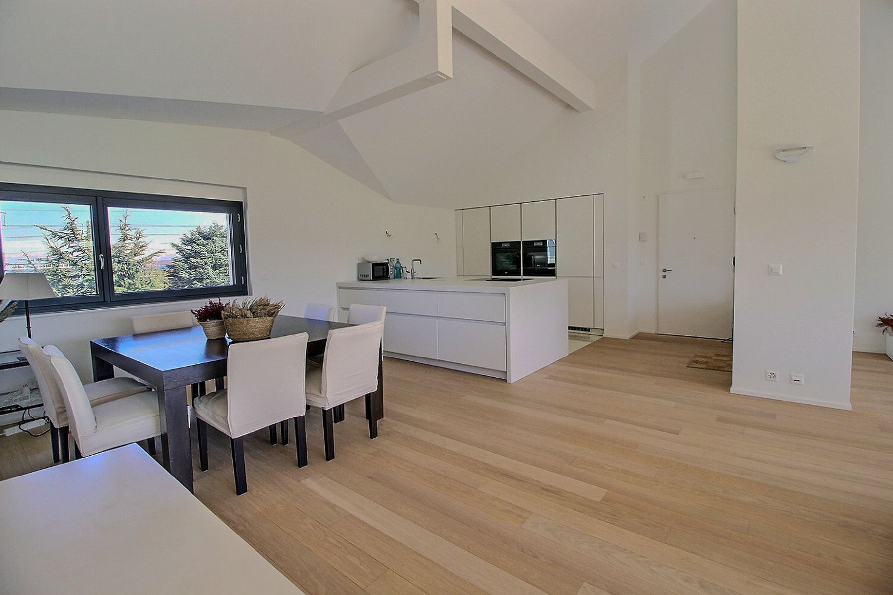  Luxury penthouse apartment in Founex - 物件實景