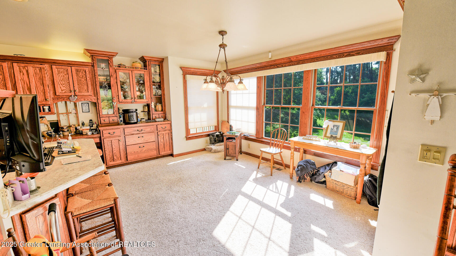 Portland, Michigan, 48875, United States, 5 Bedrooms Bedrooms, ,4 BathroomsBathrooms,Residential,For Sale,2001536