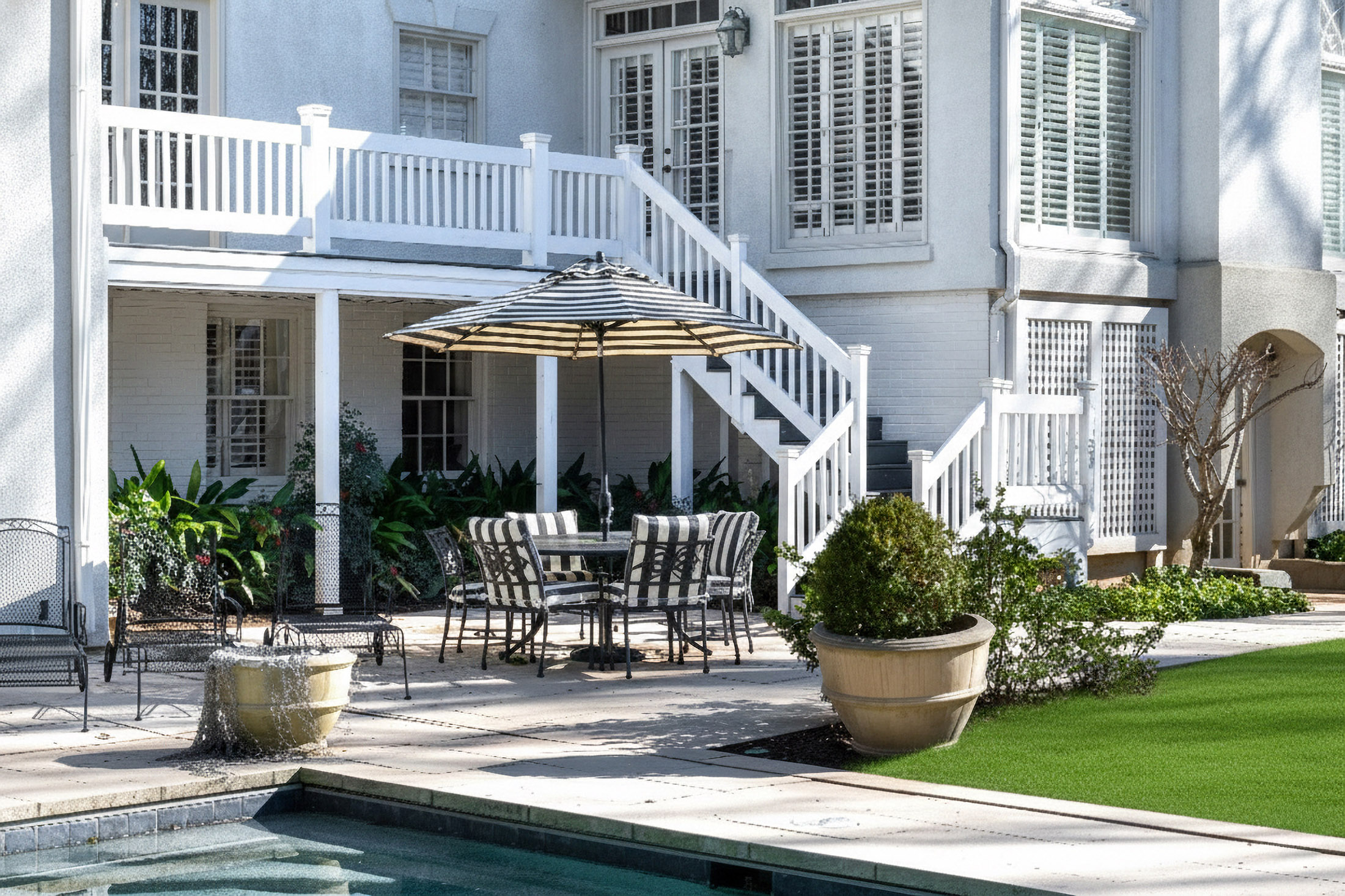  Elegant Traditional Home in Buckhead