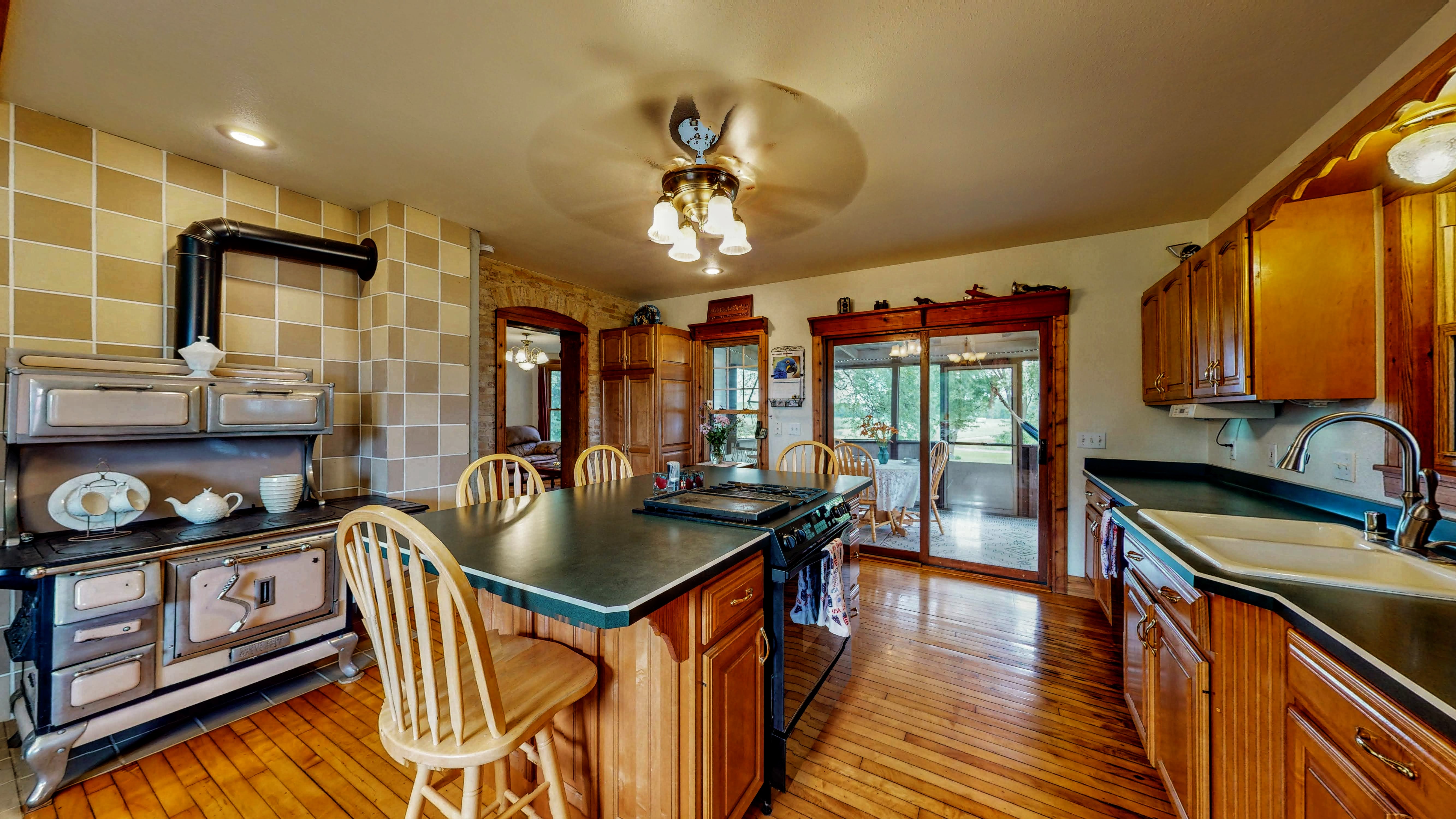 Milford, Wisconsin, 53551, United States, 4 Bedrooms Bedrooms, ,2 BathroomsBathrooms,Residential,For Sale,1889532