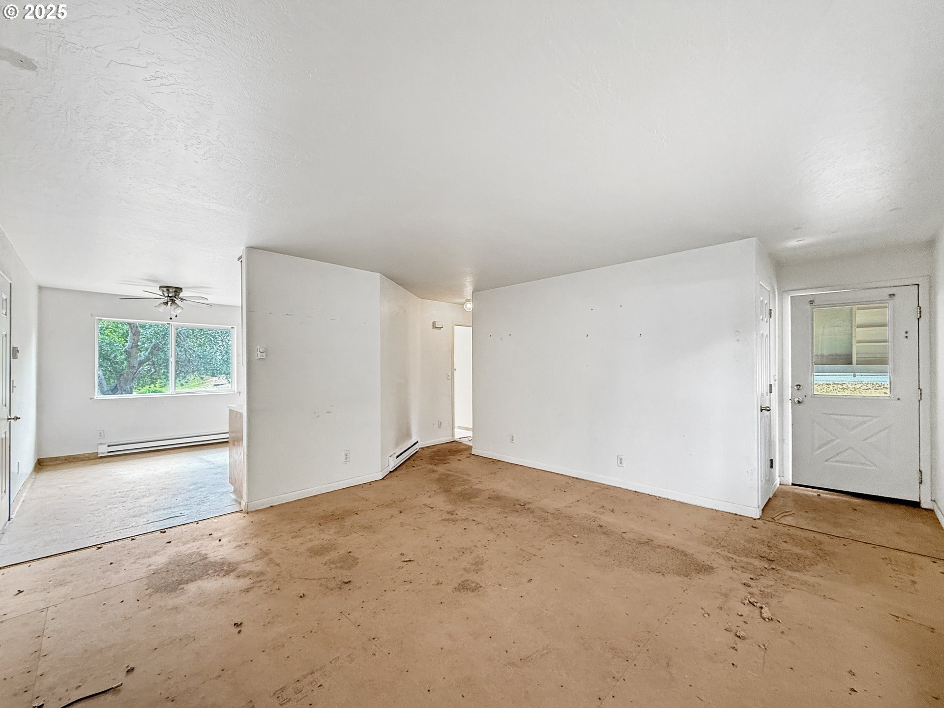 Brookings, Oregon, 97415, United States, ,Residential,For Sale,1983700