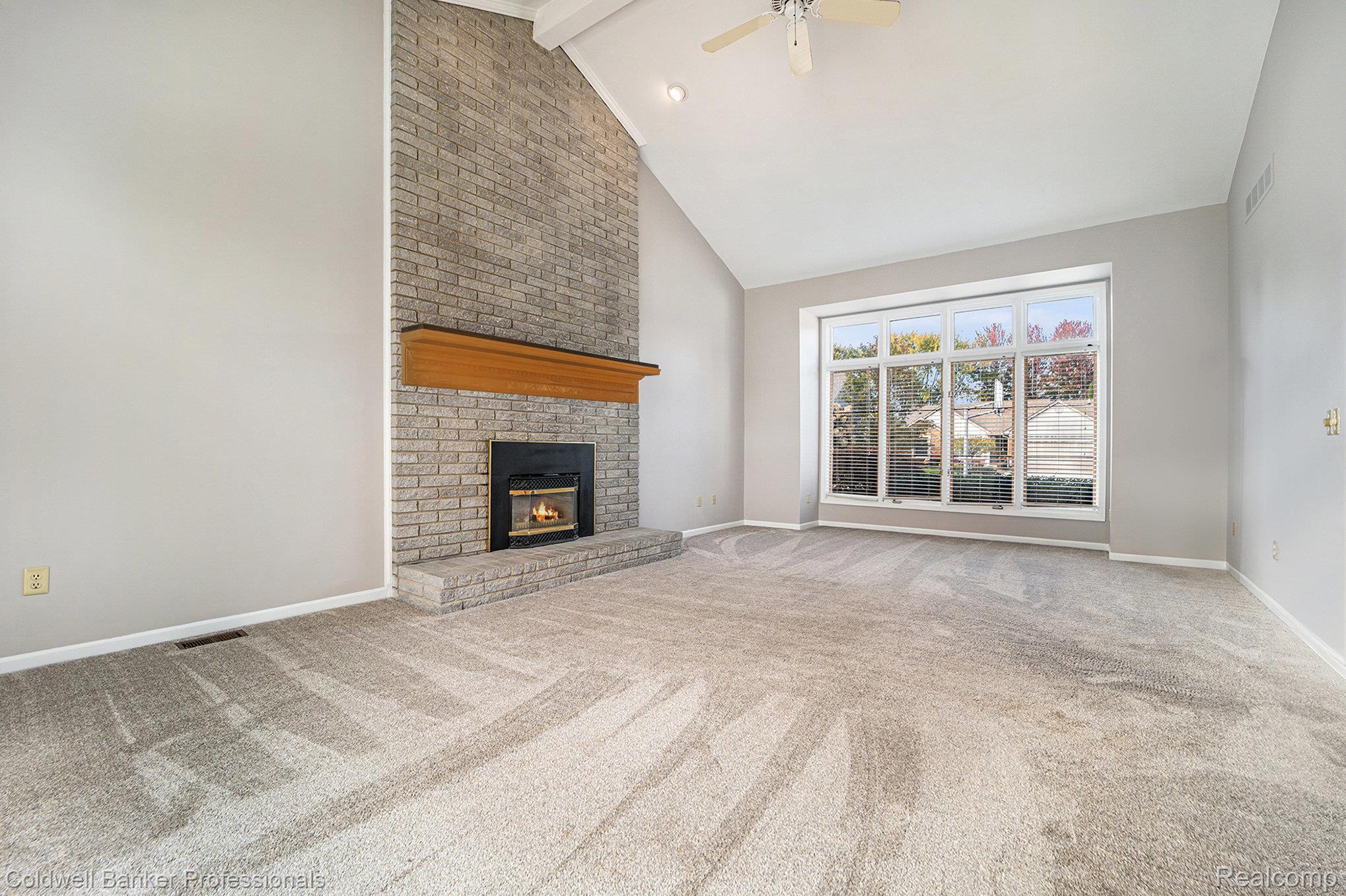 ShelbyTwp, Michigan, 48315, United States, 3 Bedrooms Bedrooms, ,4 BathroomsBathrooms,Residential,For Sale,1967840