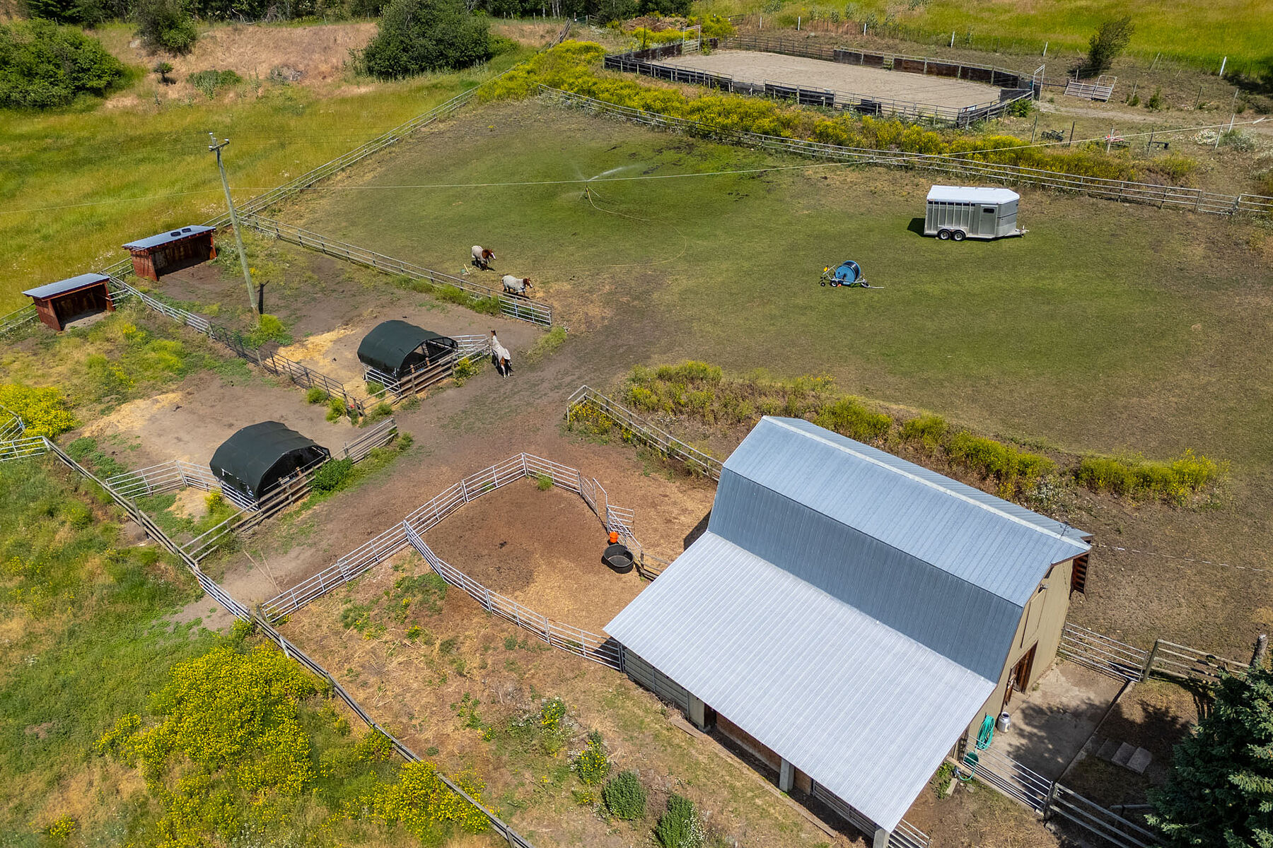  Ten Acres in Coldstream - 物件實景