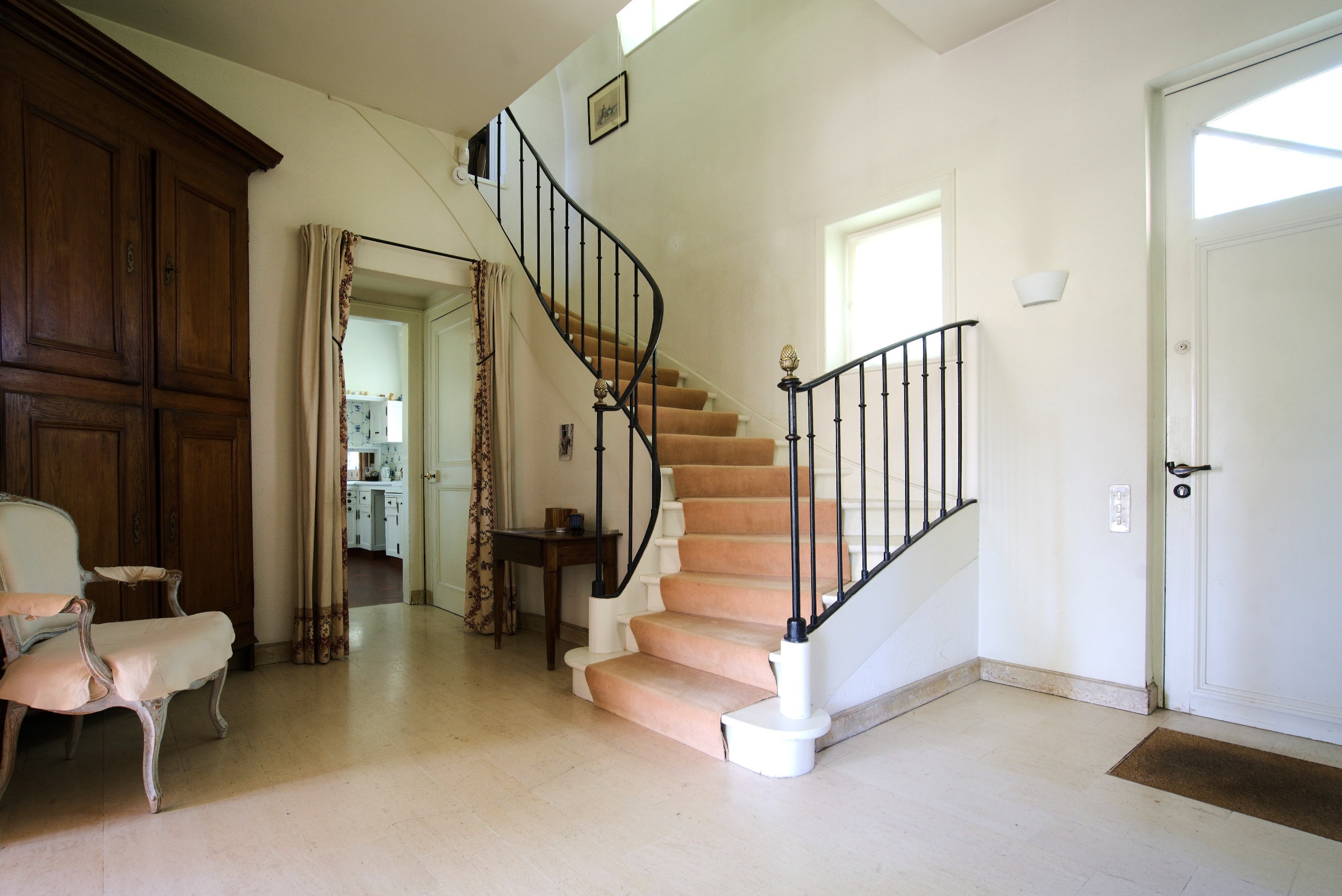  Exclusively, Residential Croix, Elegant Maillard House, 6 Bedrooms, Office, Set… - 物件實景