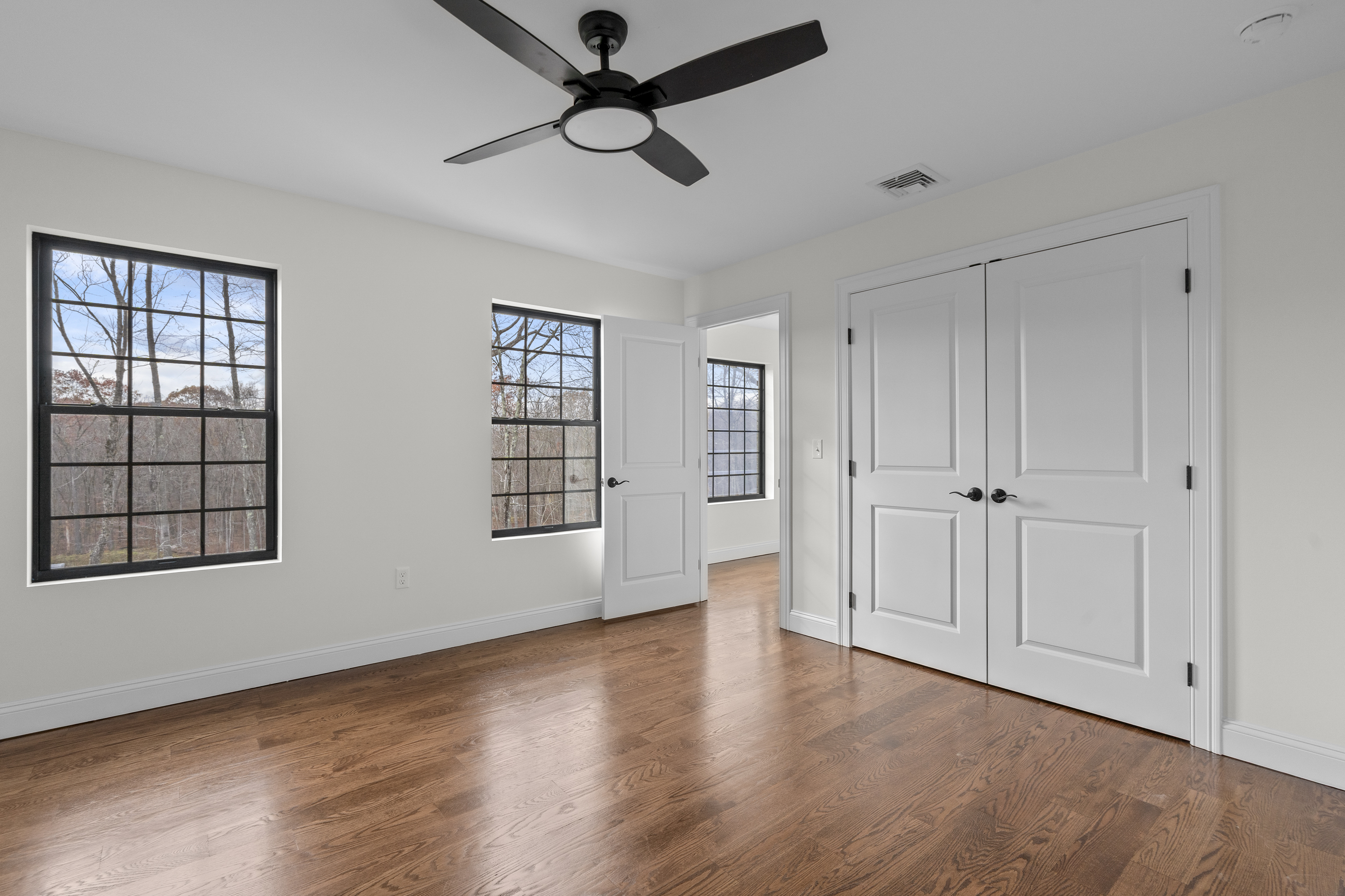 East Hampton, Connecticut, 06424, United States, 3 Bedrooms Bedrooms, ,3 BathroomsBathrooms,Residential,For Sale,1990292