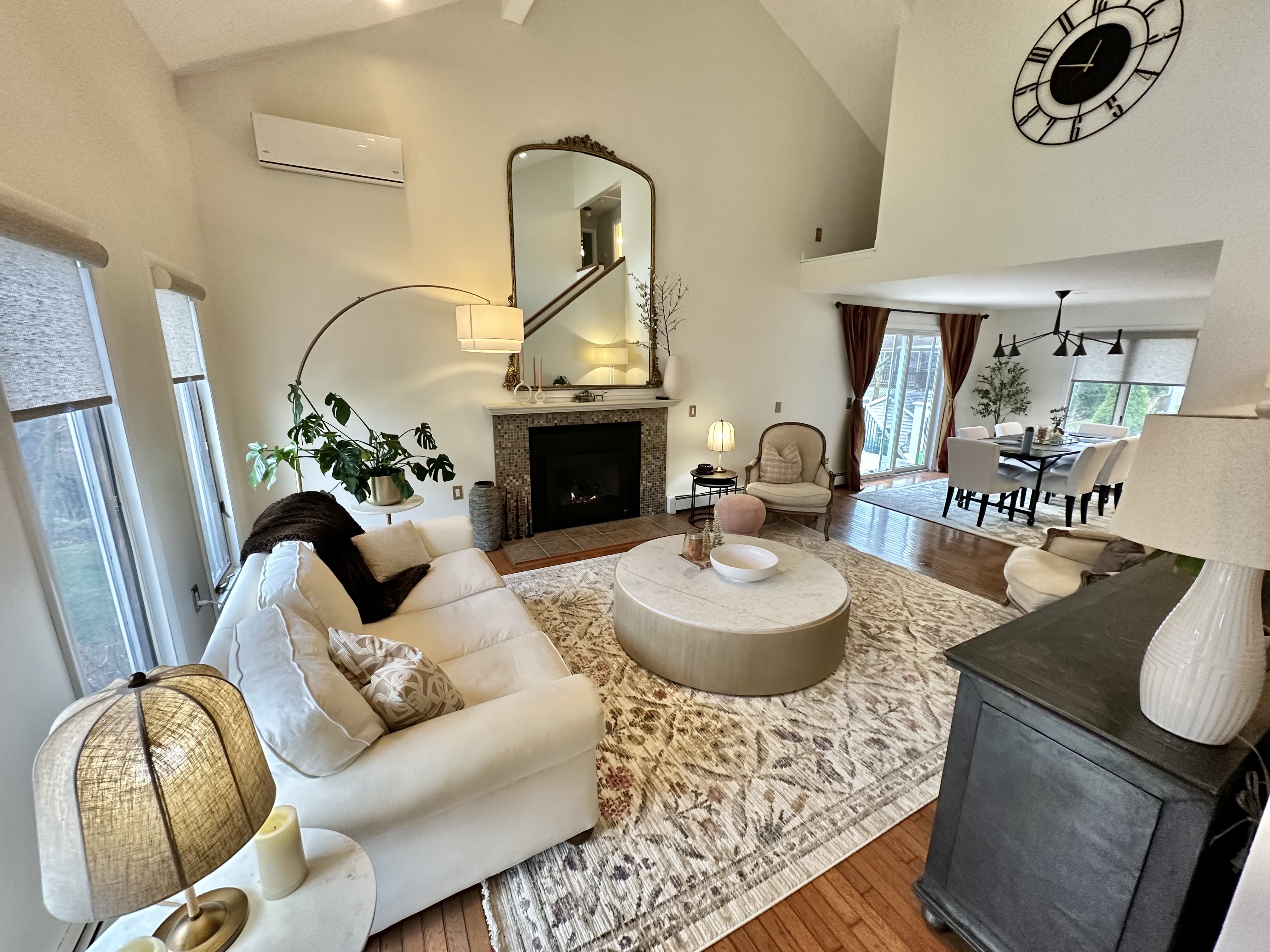 Narragansett, Rhode Island, 02882, United States, 4 Bedrooms Bedrooms, ,2 BathroomsBathrooms,Residential,For Sale,2049265