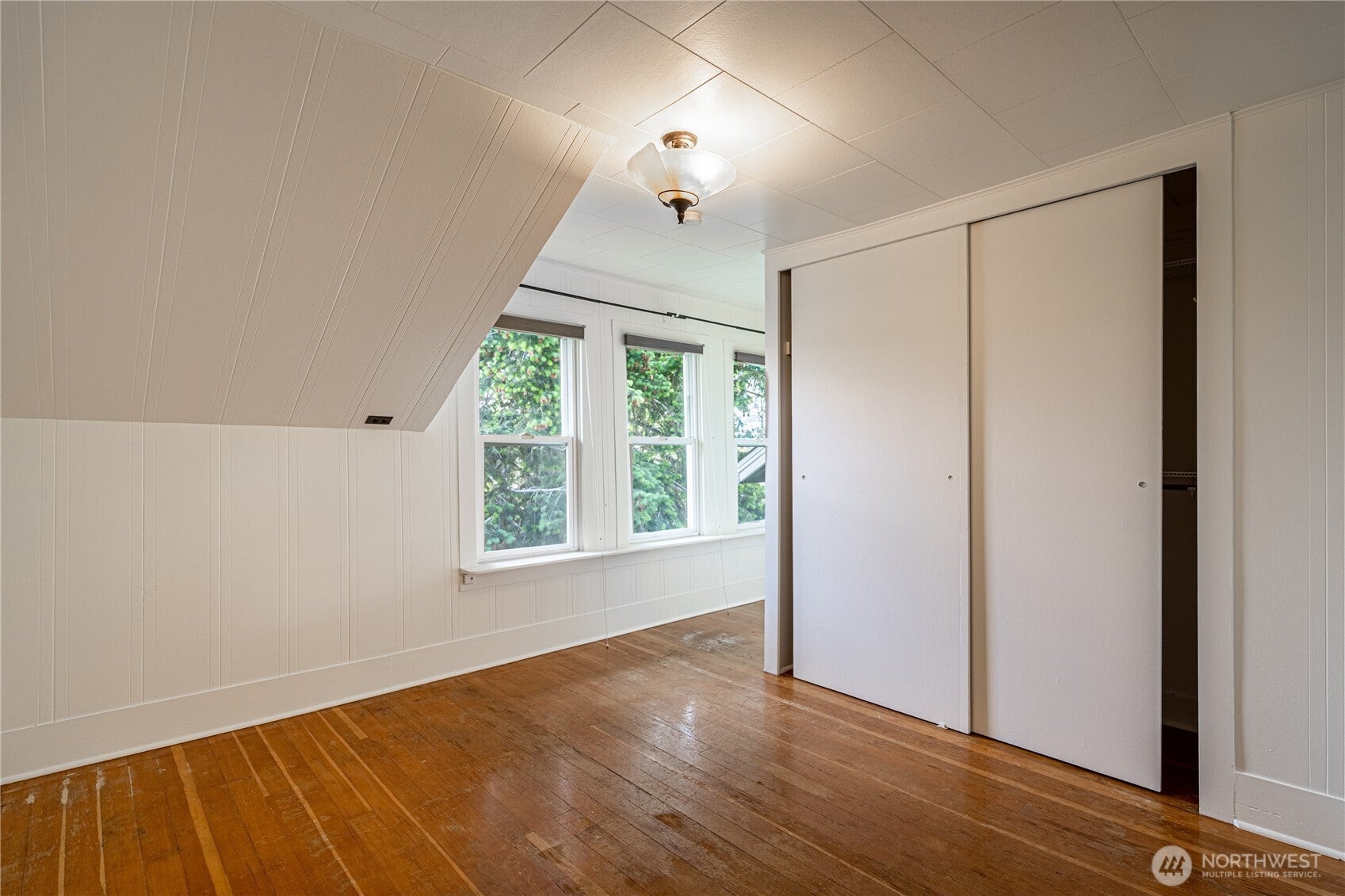 Manson, Washington, 98831, United States, 4 Bedrooms Bedrooms, ,1 BathroomBathrooms,Residential,For Sale,1821067