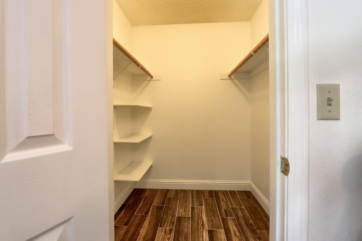 Ahwahnee, California, 93601, United States, 3 Bedrooms Bedrooms, ,2 BathroomsBathrooms,Residential,For Sale,1977799