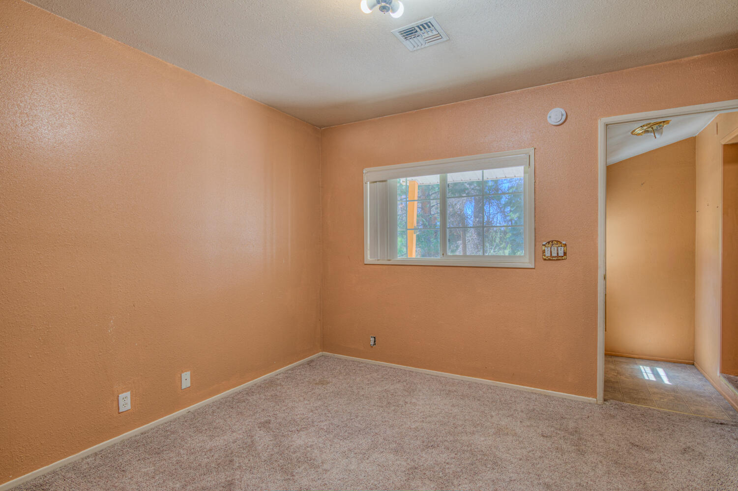 La Pine, Oregon, 97739, United States, 3 Bedrooms Bedrooms, ,2 BathroomsBathrooms,Residential,For Sale,1975035