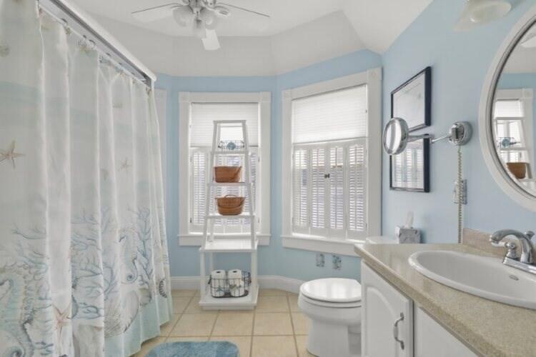 Wareham, Massachusetts, 02571, United States, 3 Bedrooms Bedrooms, ,2 BathroomsBathrooms,Residential,For Sale,1927382