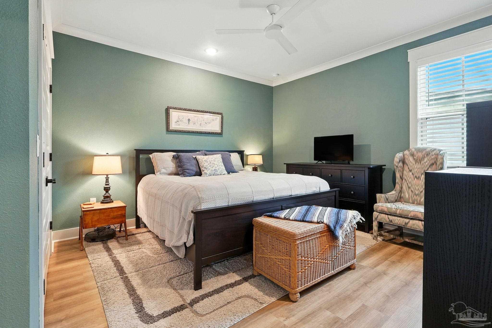 Pensacola, Florida, 32507, United States, 3 Bedrooms Bedrooms, ,3 BathroomsBathrooms,Residential,For Sale,1956386