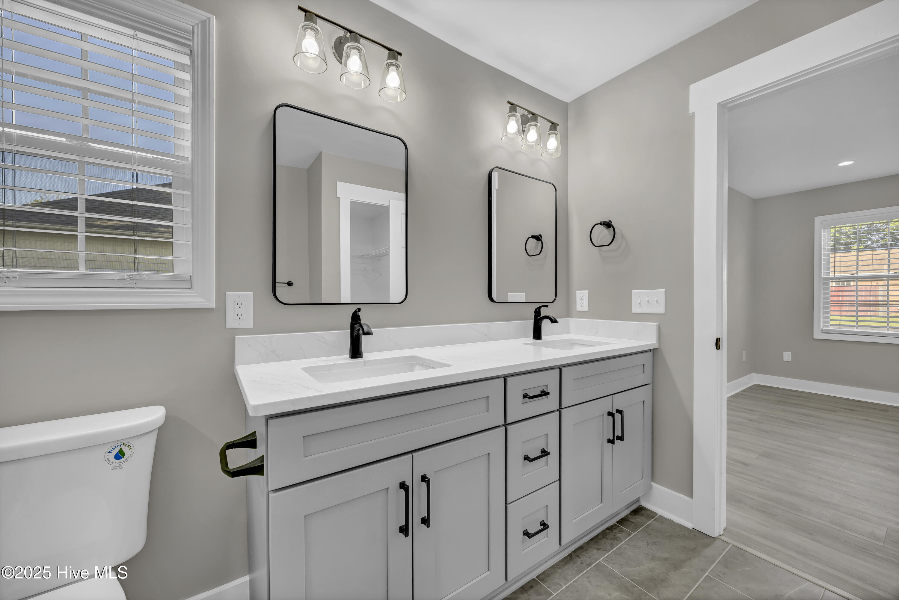 Carolina Beach, North Carolina, 28428, United States, 4 Bedrooms Bedrooms, ,4 BathroomsBathrooms,Residential,For Sale,1906698