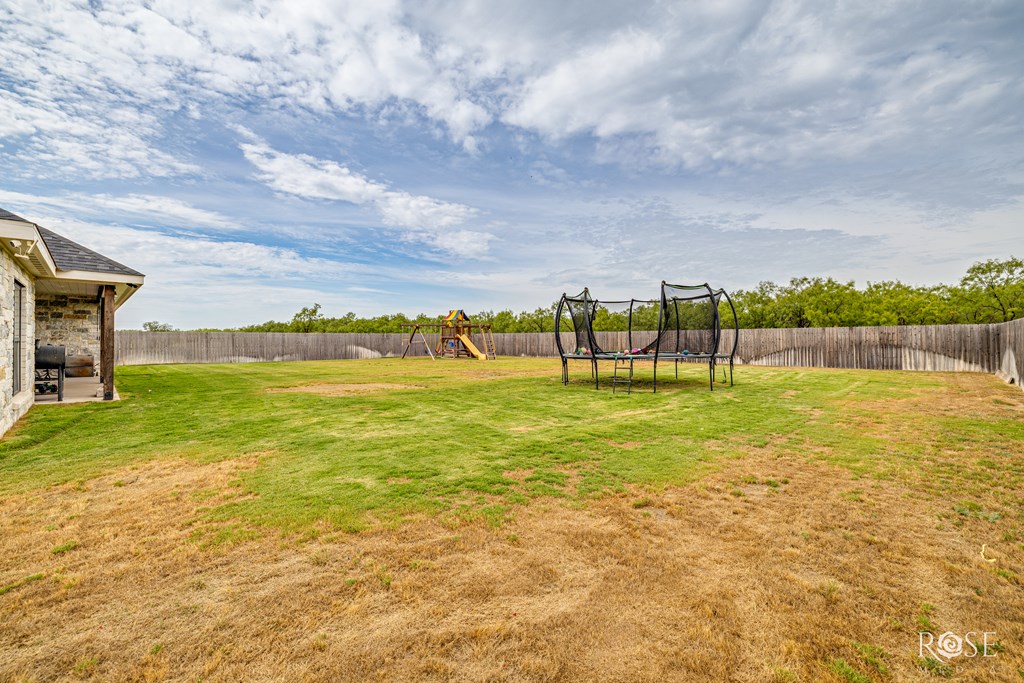 San Angelo, Texas, 76904, United States, 4 Bedrooms Bedrooms, ,3 BathroomsBathrooms,Residential,For Sale,1941771