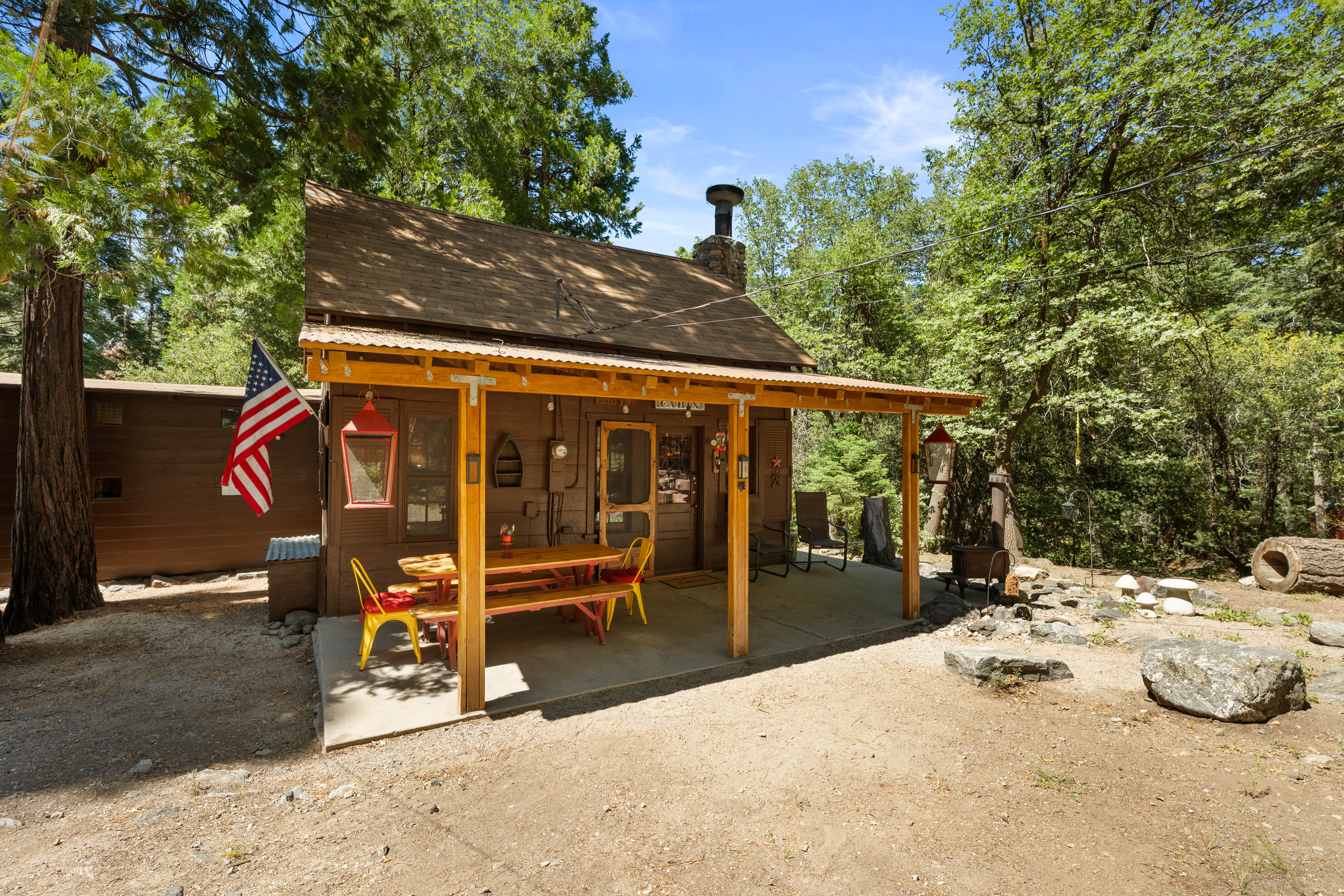  70 Barton Flats Road, Angelus Oaks, CA 92305 - 物件實景
