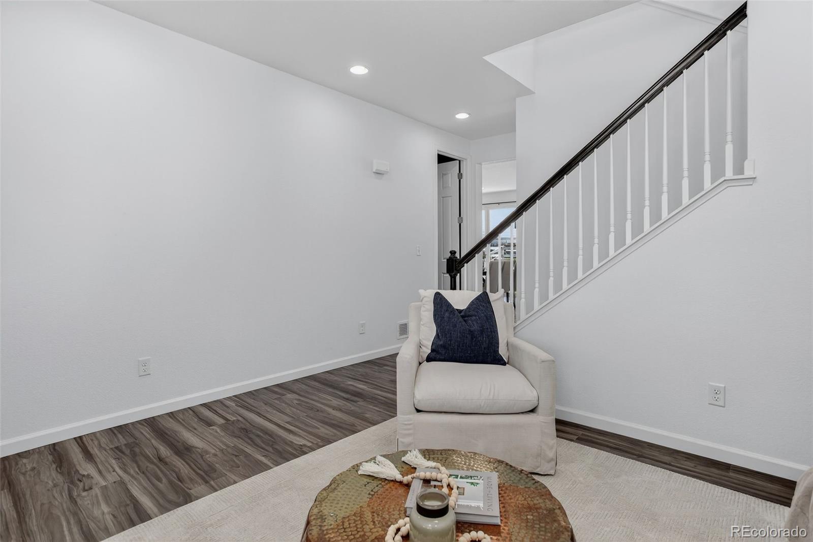 Castle Rock, Colorado, 80104, United States, 3 Bedrooms Bedrooms, ,2 BathroomsBathrooms,Residential,For Sale,1967525