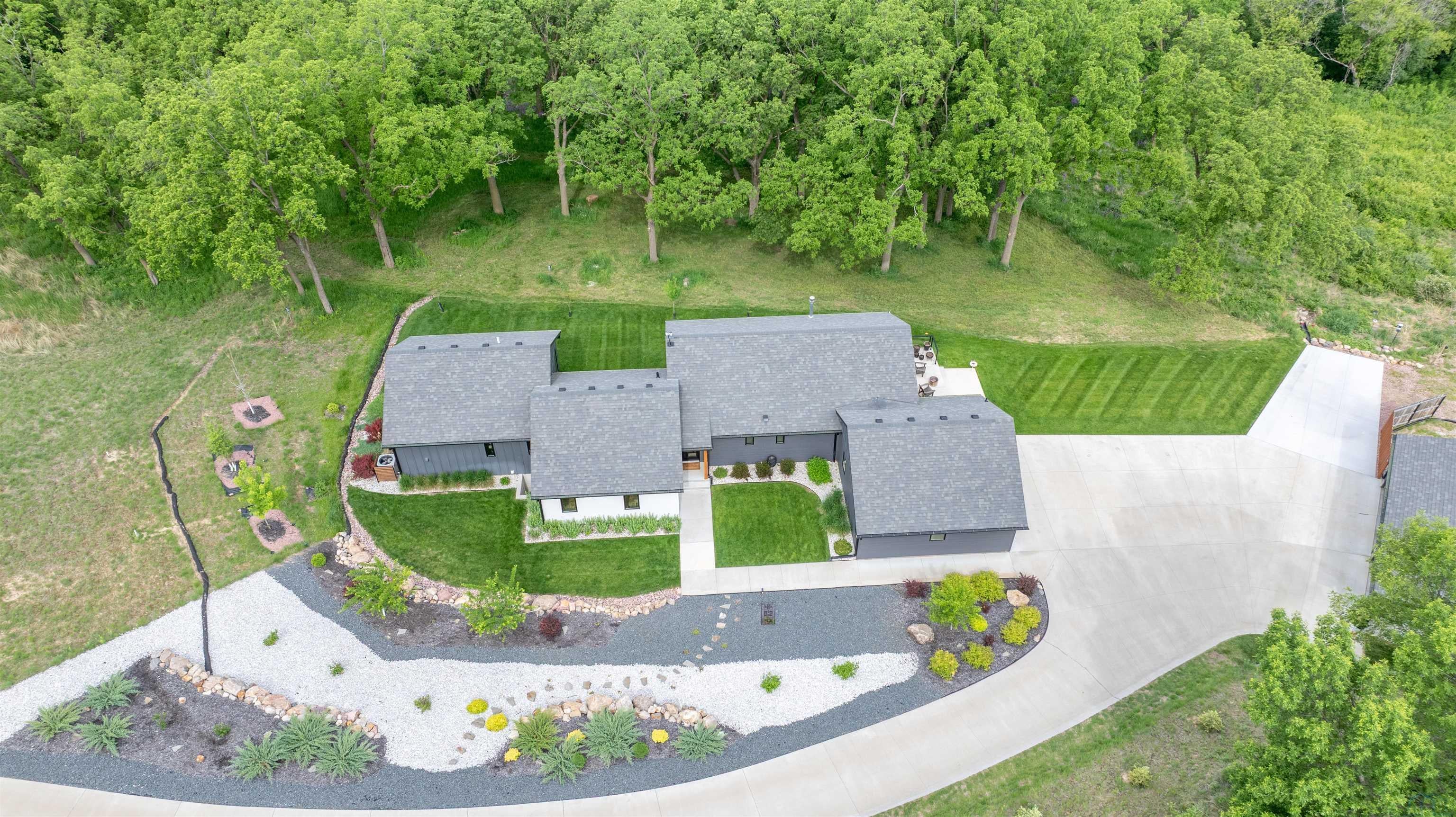 Sioux City, Iowa, 51108, United States, 4 Bedrooms Bedrooms, ,3 BathroomsBathrooms,Residential,For Sale,2048927