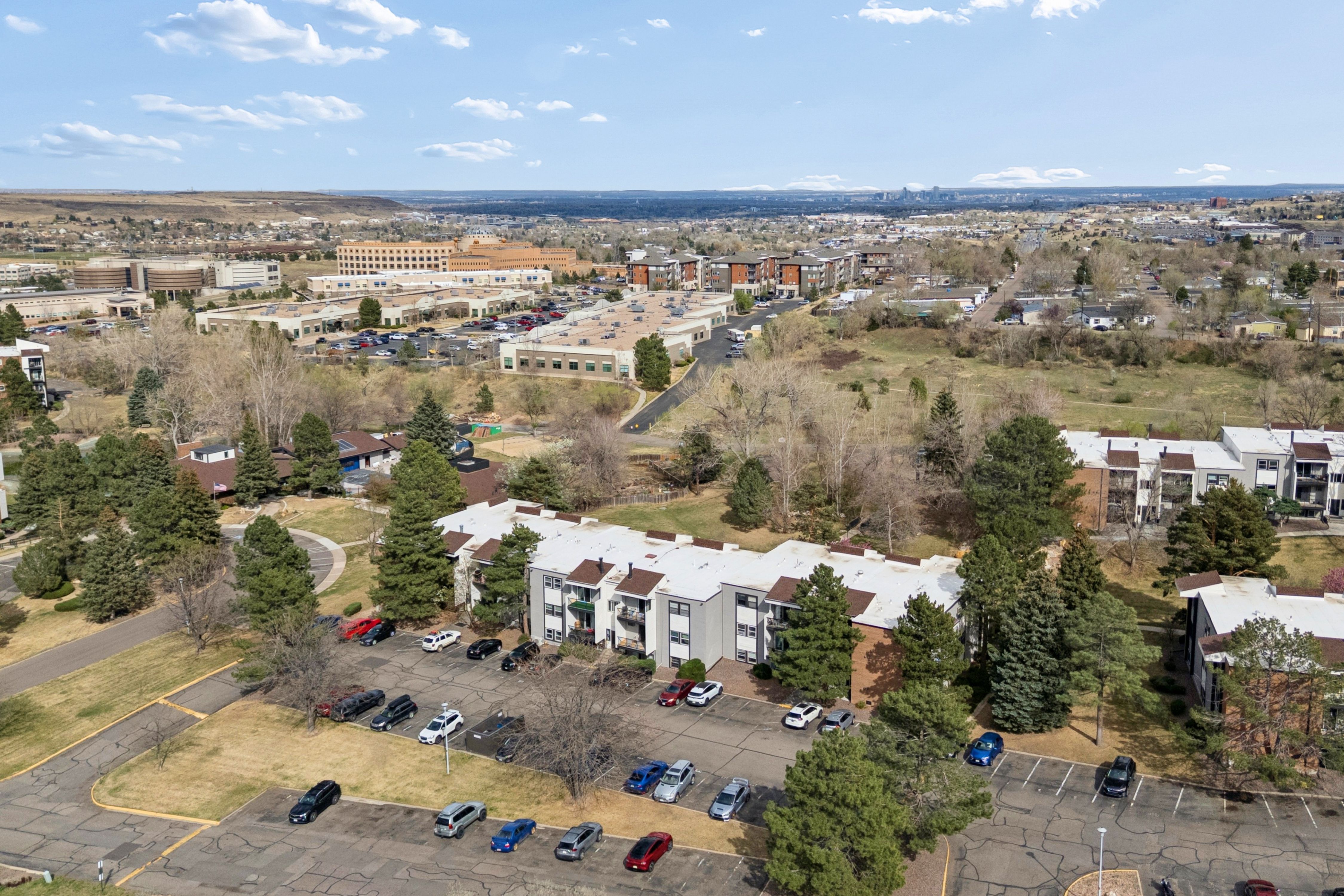  Move-In Ready Condo In Prime Golden Location - 物件實景