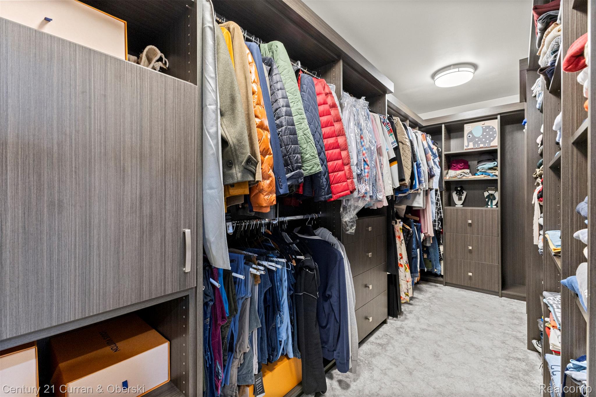 Dearborn Heights, Michigan, 48127, United States, 4 Bedrooms Bedrooms, ,5 BathroomsBathrooms,Residential,For Sale,1974066