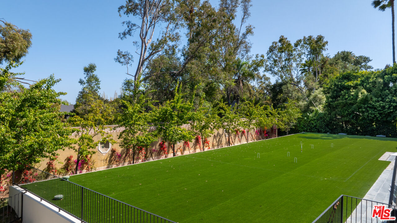 Los Angeles, California, 90077, United States, 5 Bedrooms Bedrooms, ,7 BathroomsBathrooms,Residential,For Sale,1768460