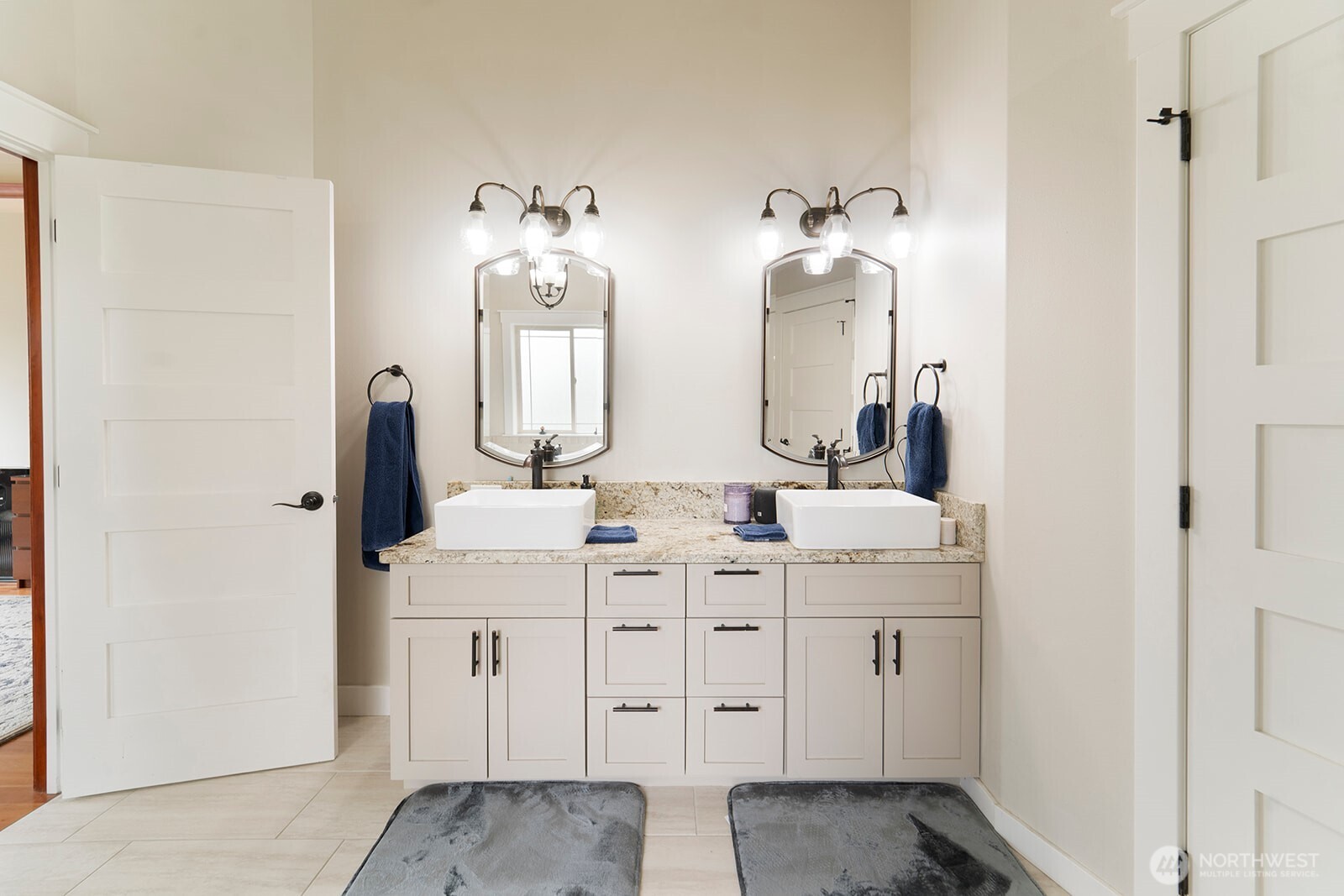 Spokane, Washington, 99208, United States, 5 Bedrooms Bedrooms, ,4 BathroomsBathrooms,Residential,For Sale,1975887