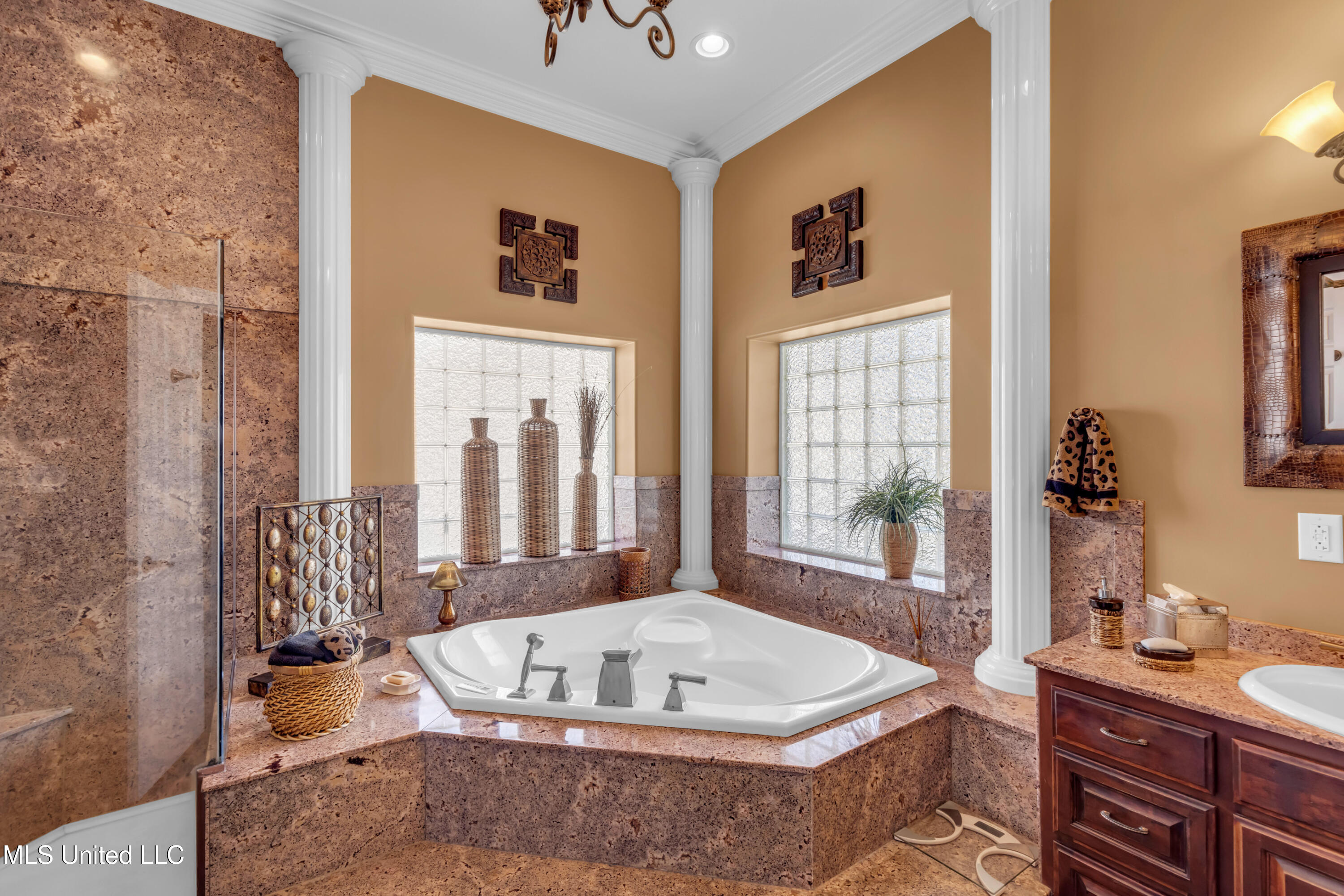 Biloxi, Mississippi, 39530, United States, 3 Bedrooms Bedrooms, ,3 BathroomsBathrooms,Residential,For Sale,1991800