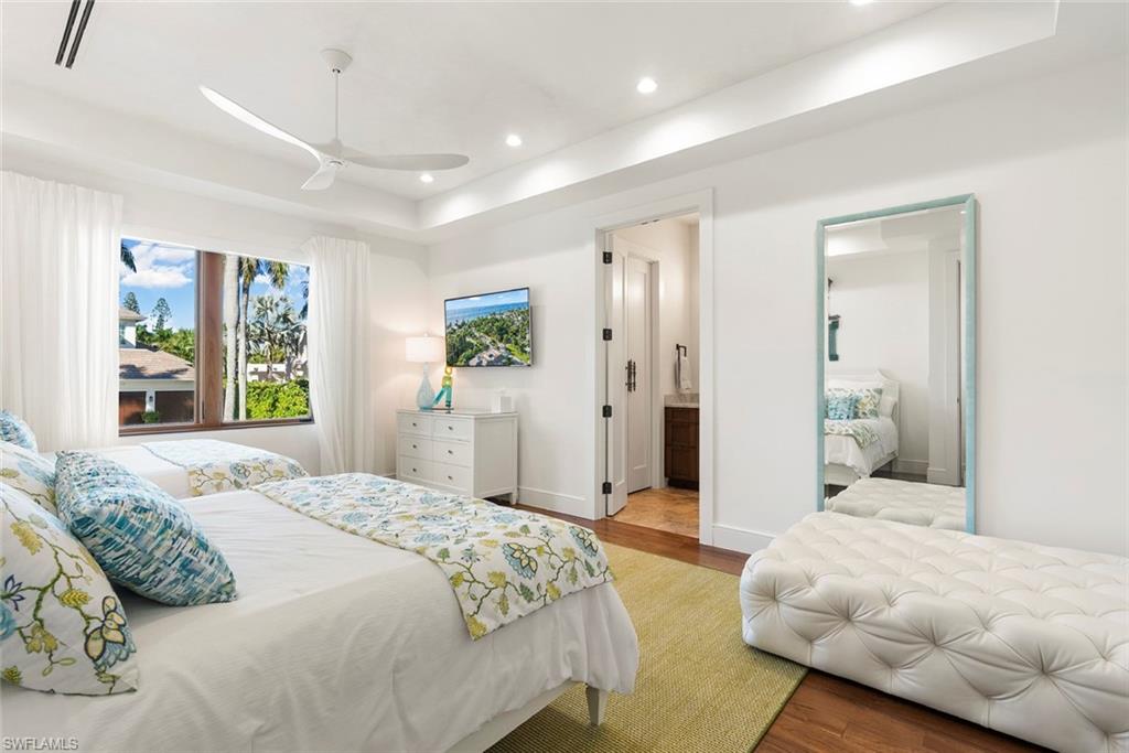 Naples, Florida, 34102, United States, 5 Bedrooms Bedrooms, ,6 BathroomsBathrooms,Residential,For Sale,1993468